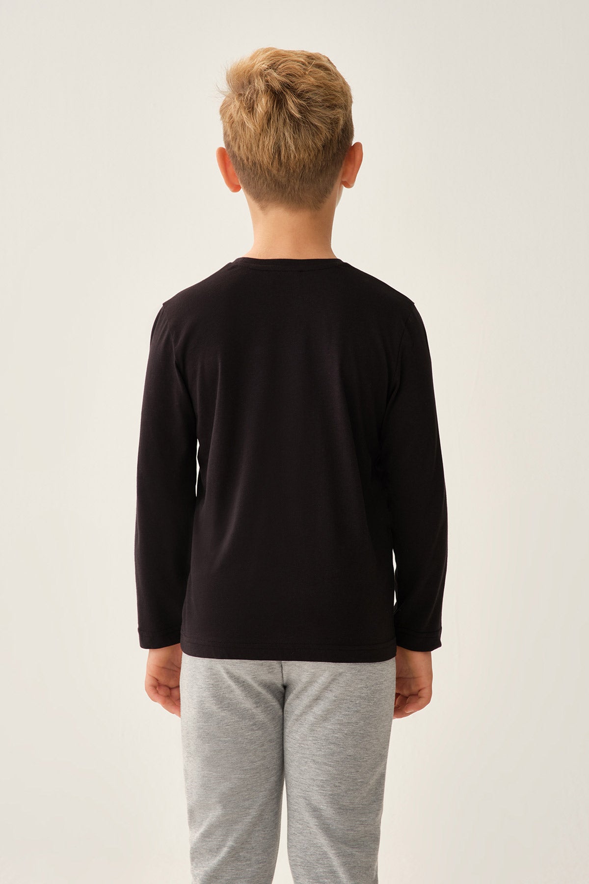BLACK T-SHIRT LONG SLEEVE