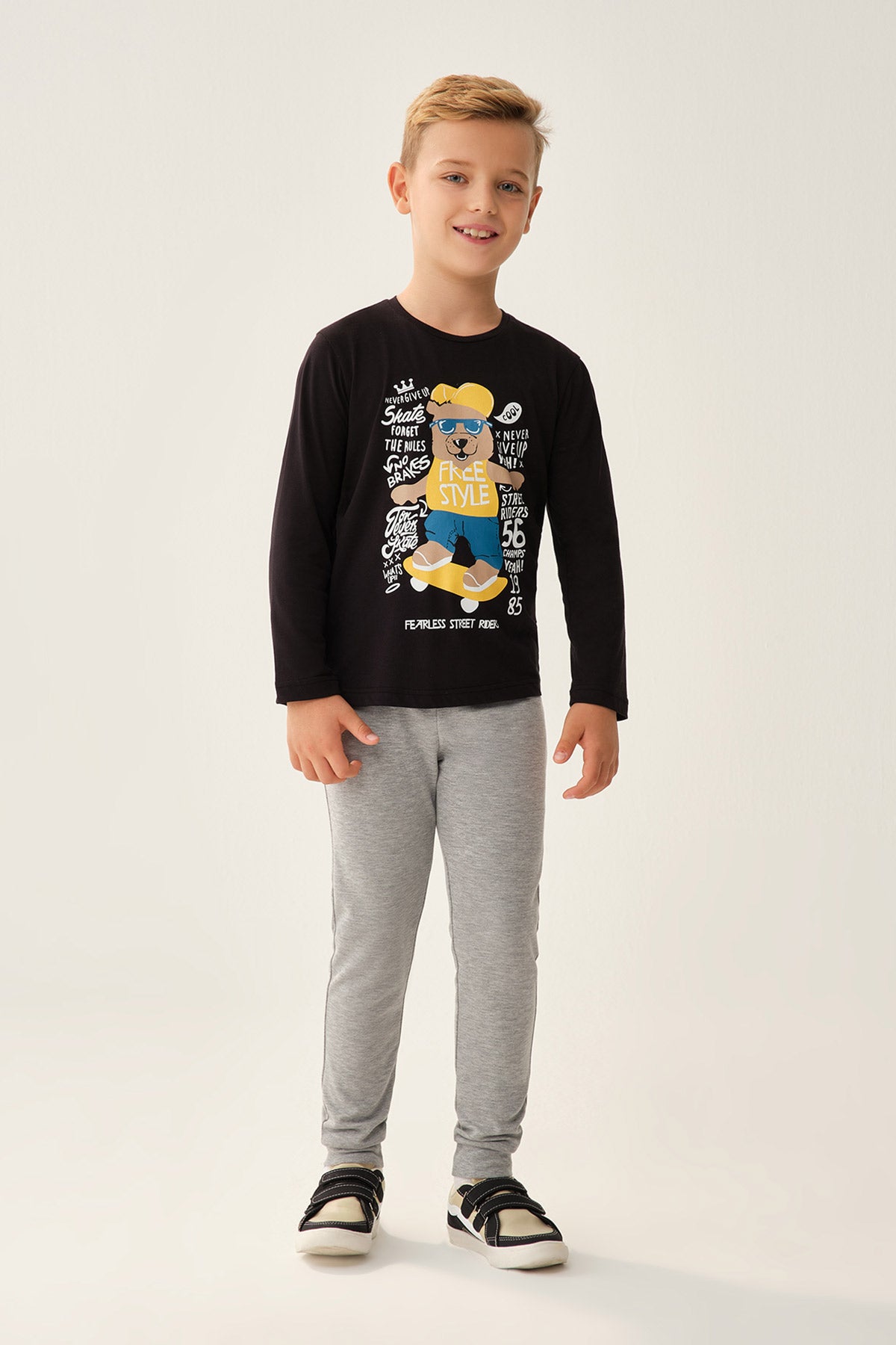 BLACK T-SHIRT LONG SLEEVE