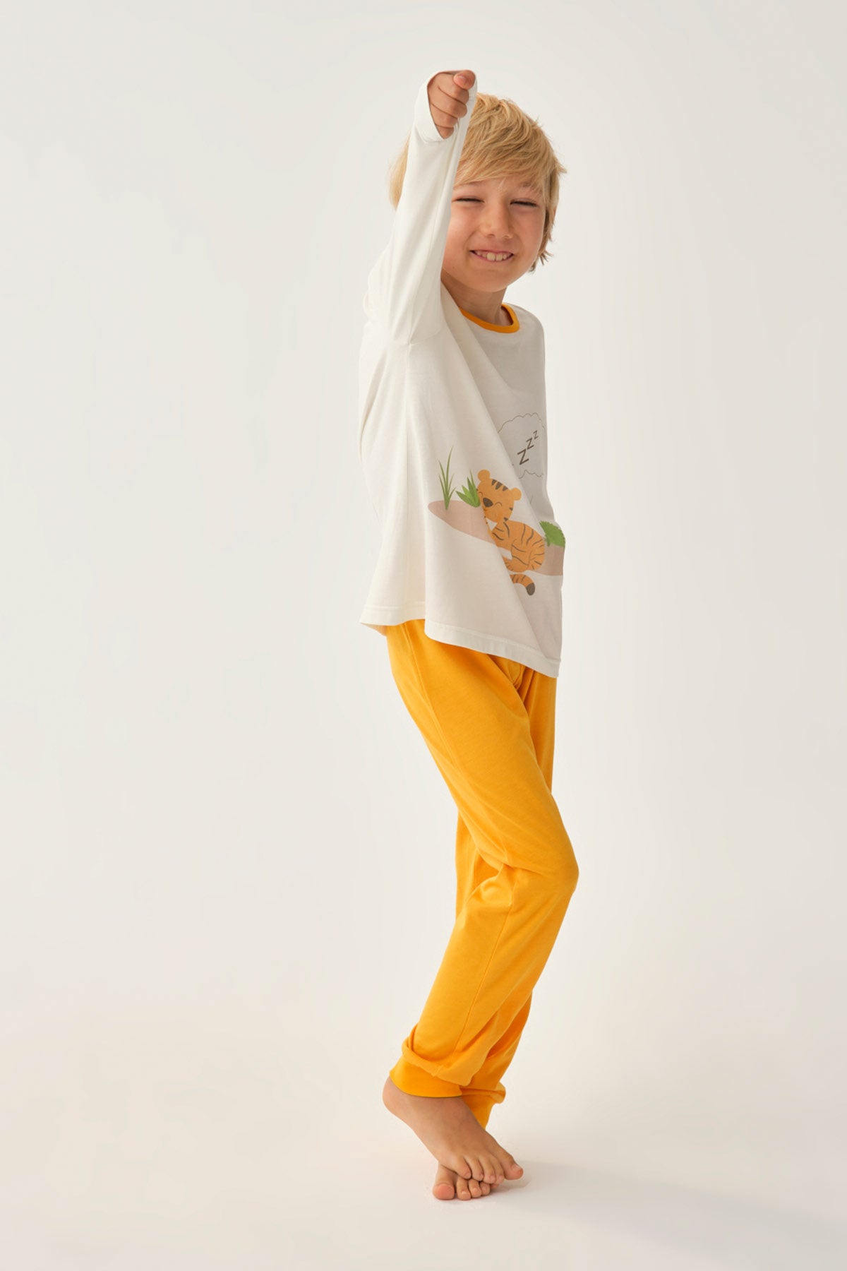 ORANGE PYJAMA SET