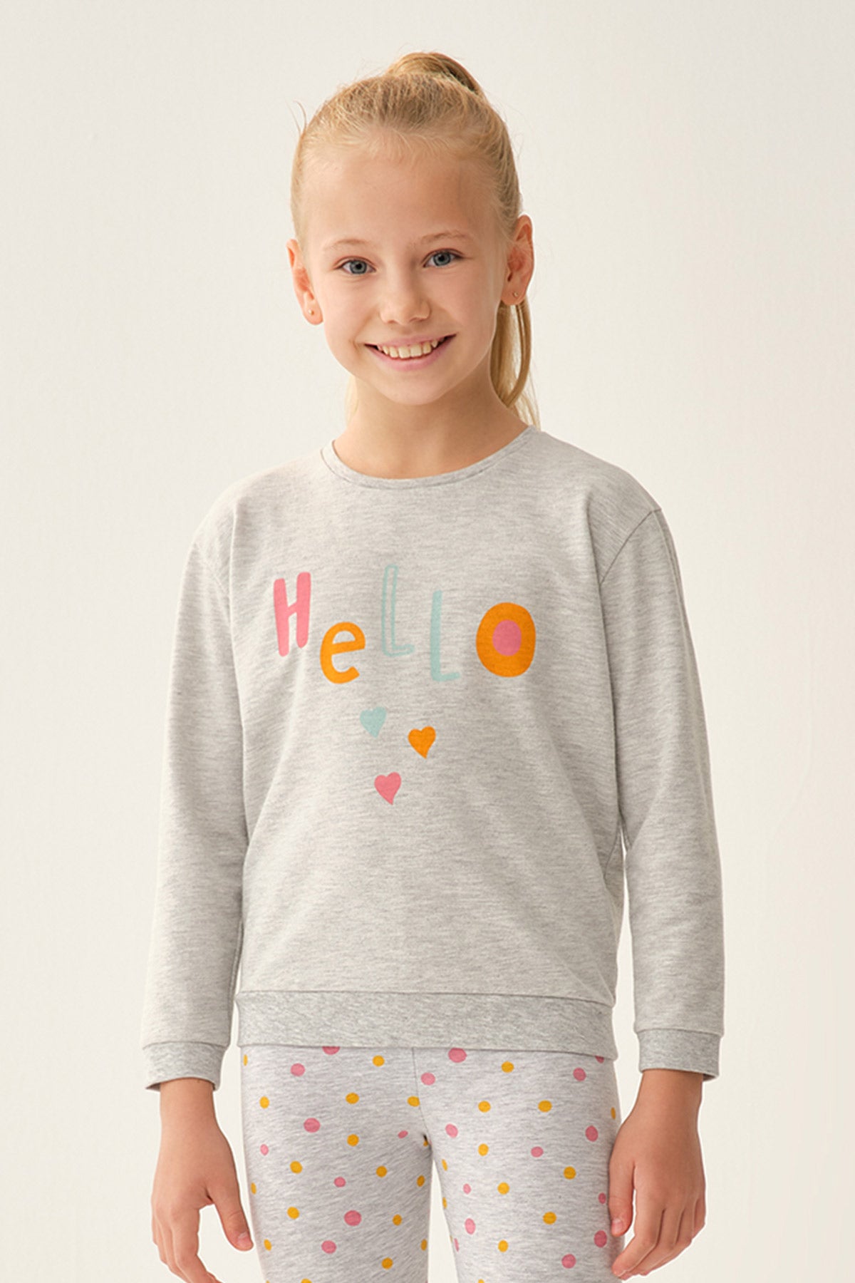 GREY SWEATSHIRT