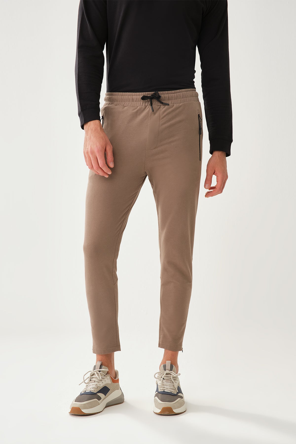 BROWN TRACKSUIT BOTTOM