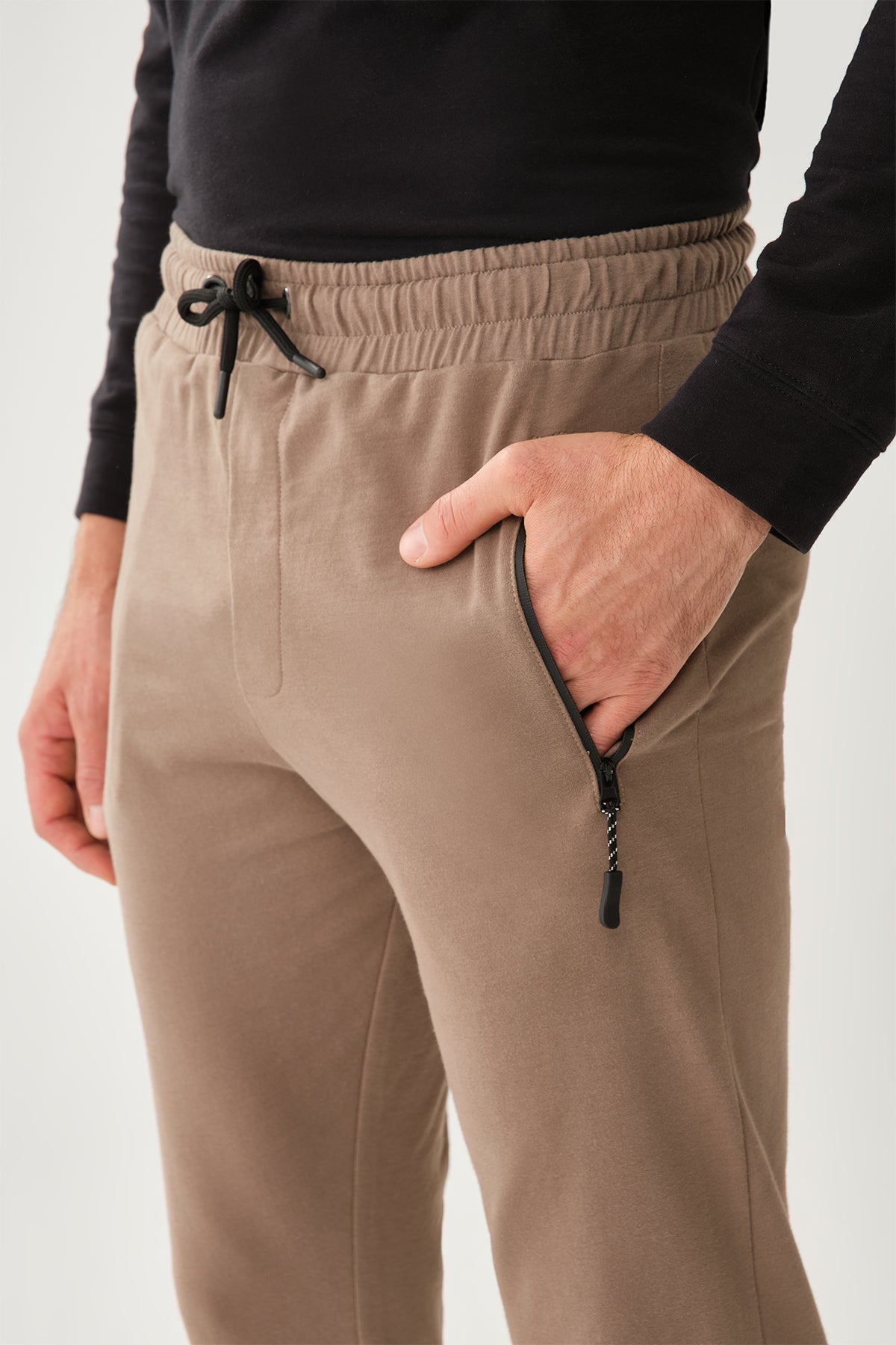 BROWN TRACKSUIT BOTTOM