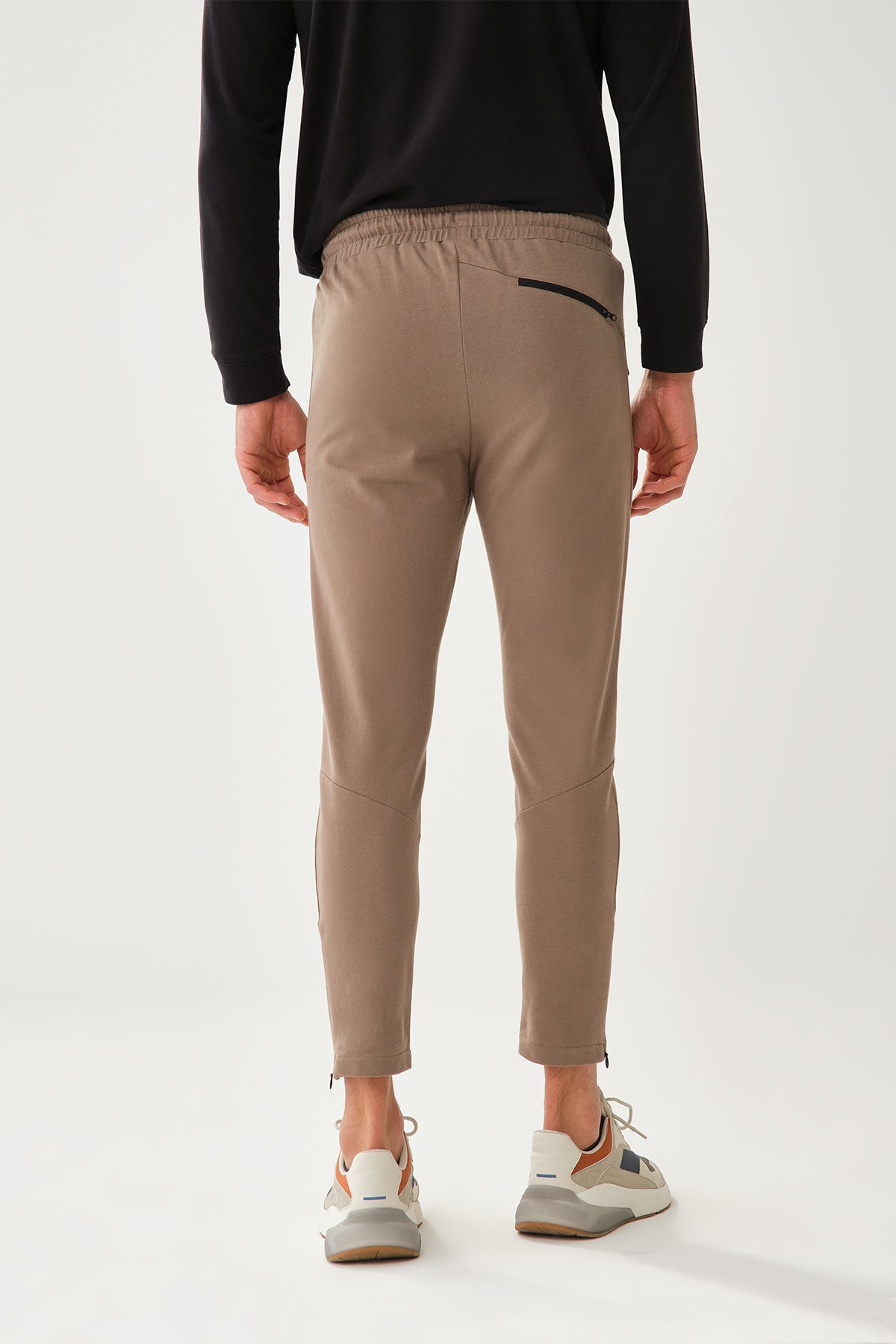 BROWN TRACKSUIT BOTTOM