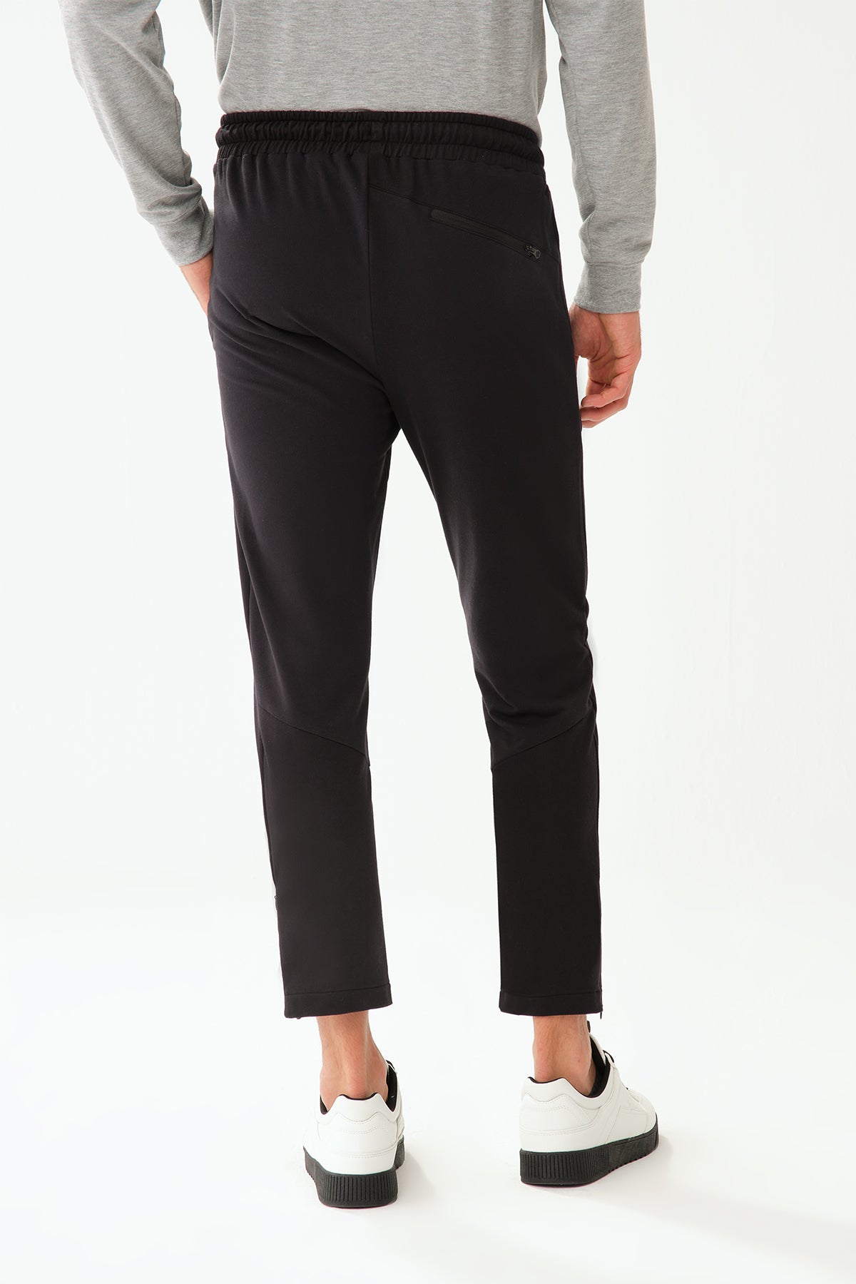 BLACK TRACKSUIT BOTTOM