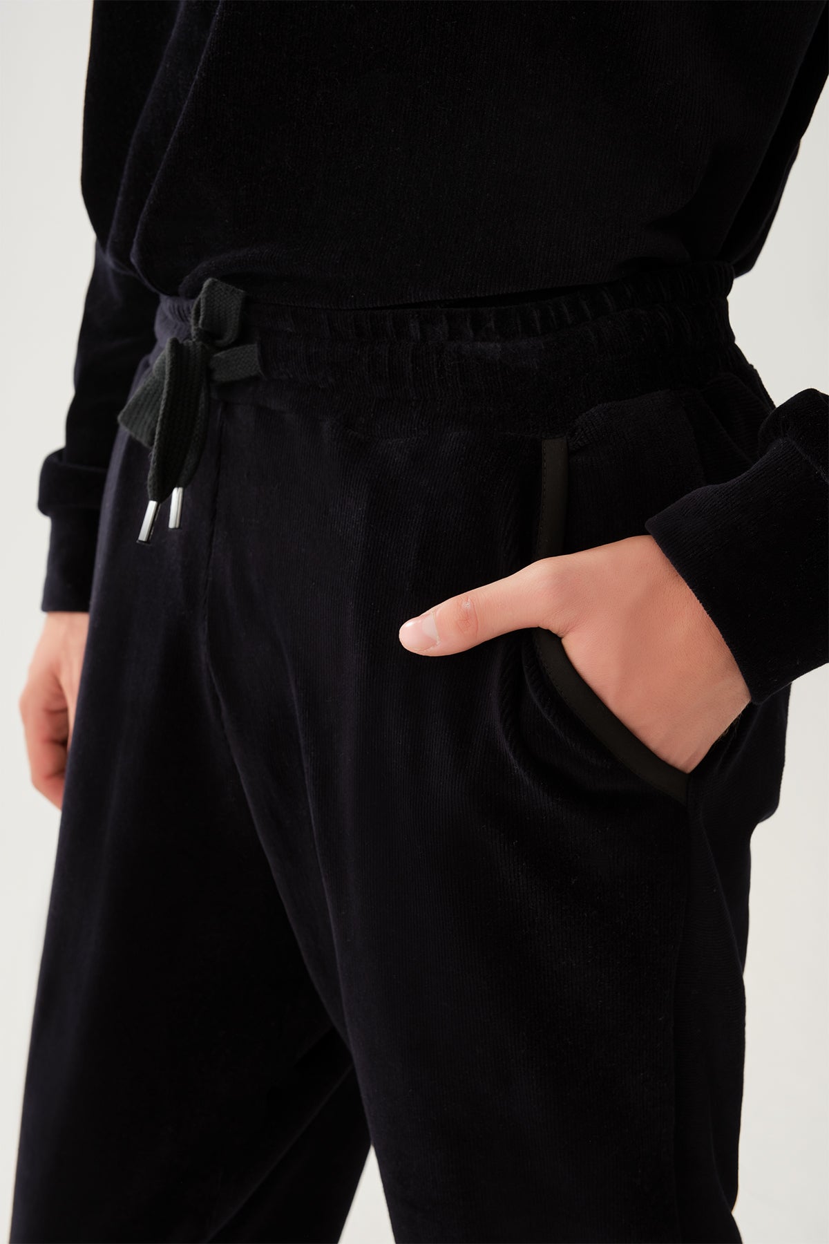 NAVY TRACKSUIT BOTTOM