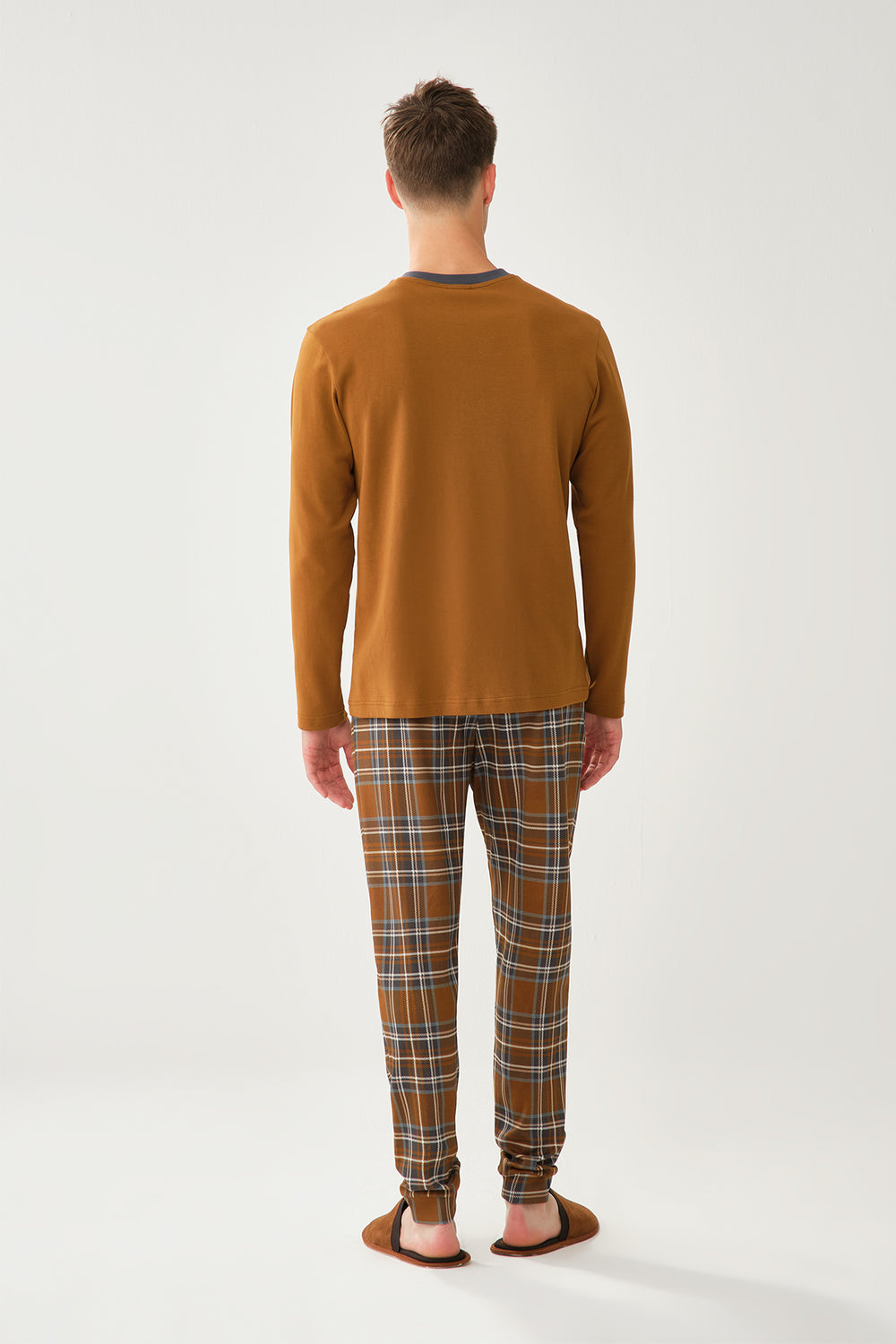 BROWN PYJAMA SET