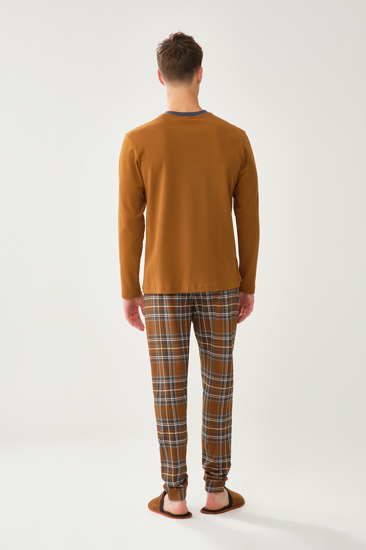 BROWN PYJAMA SET