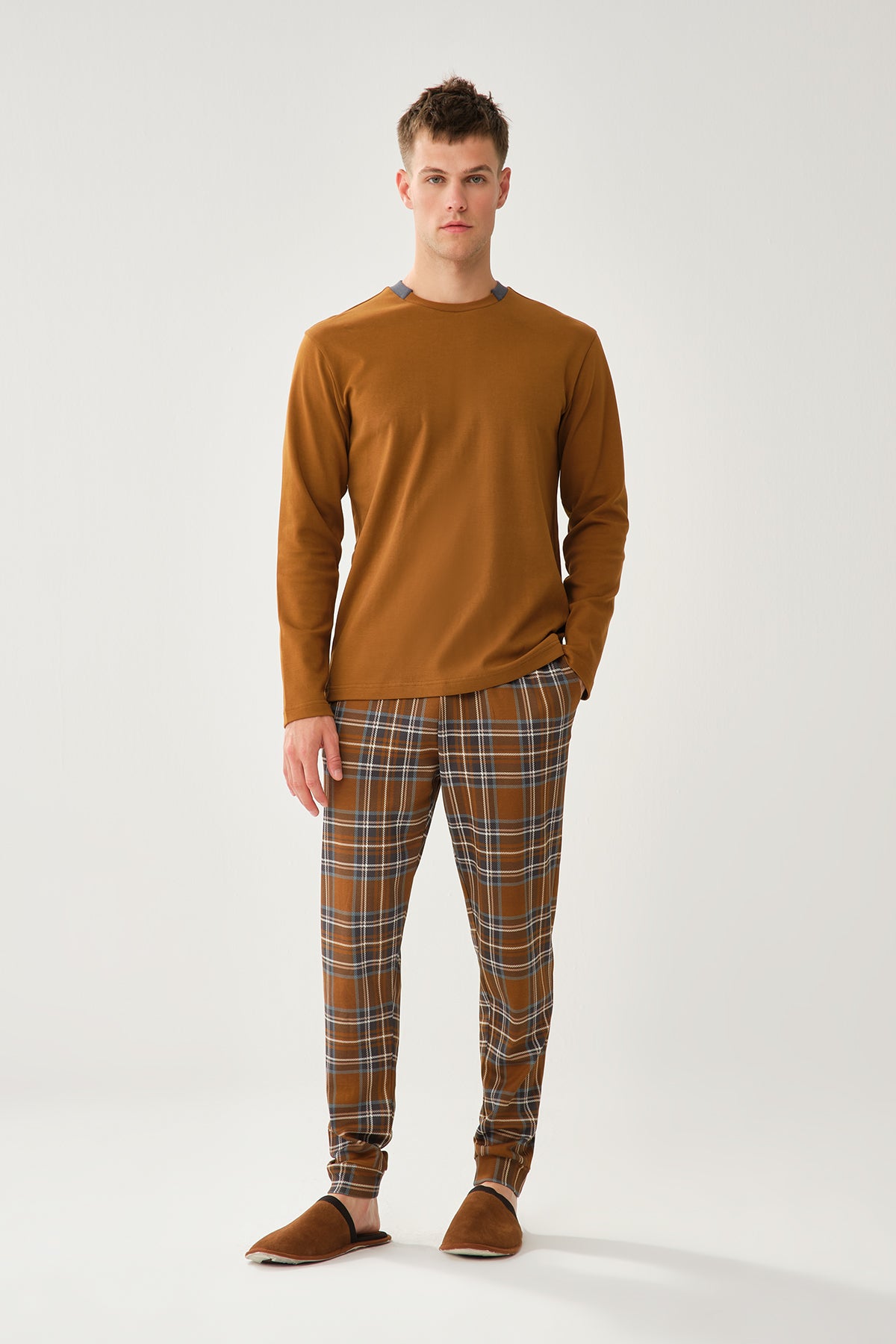 BROWN PYJAMA SET