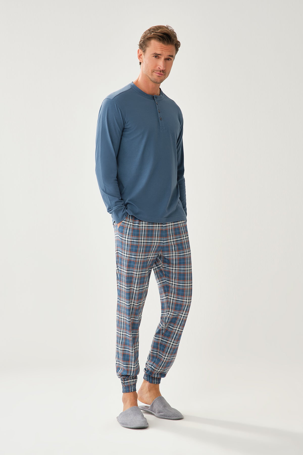 NAVY PYJAMA BOTTOM