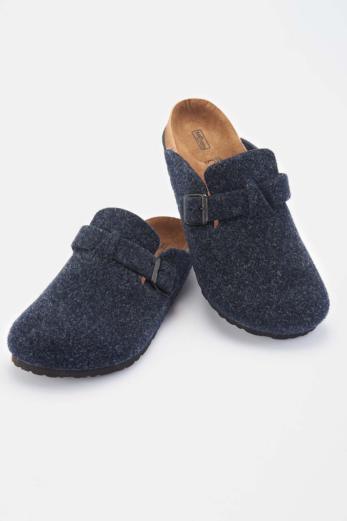 NAVY SLIPPER