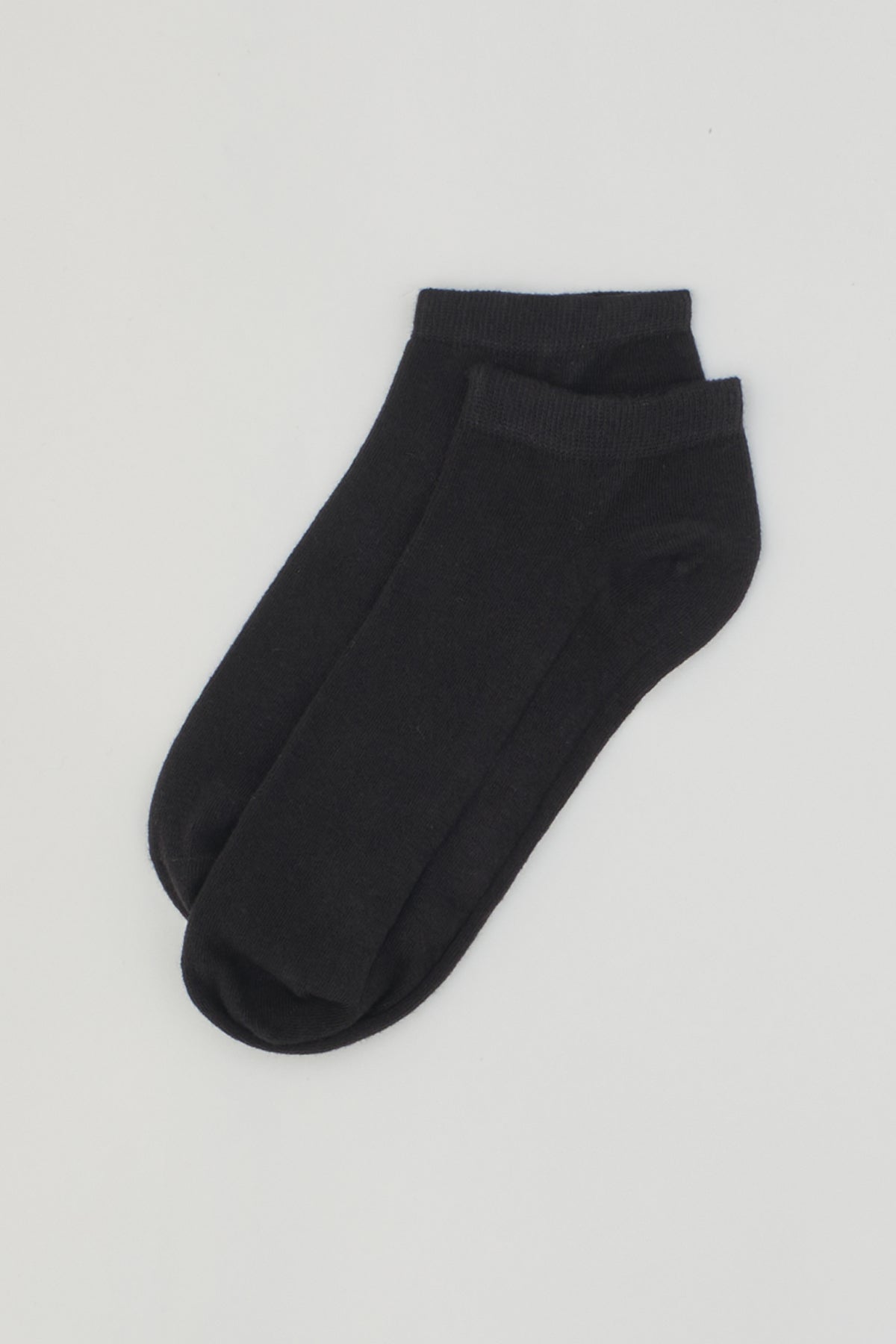 BLACK SOCKS