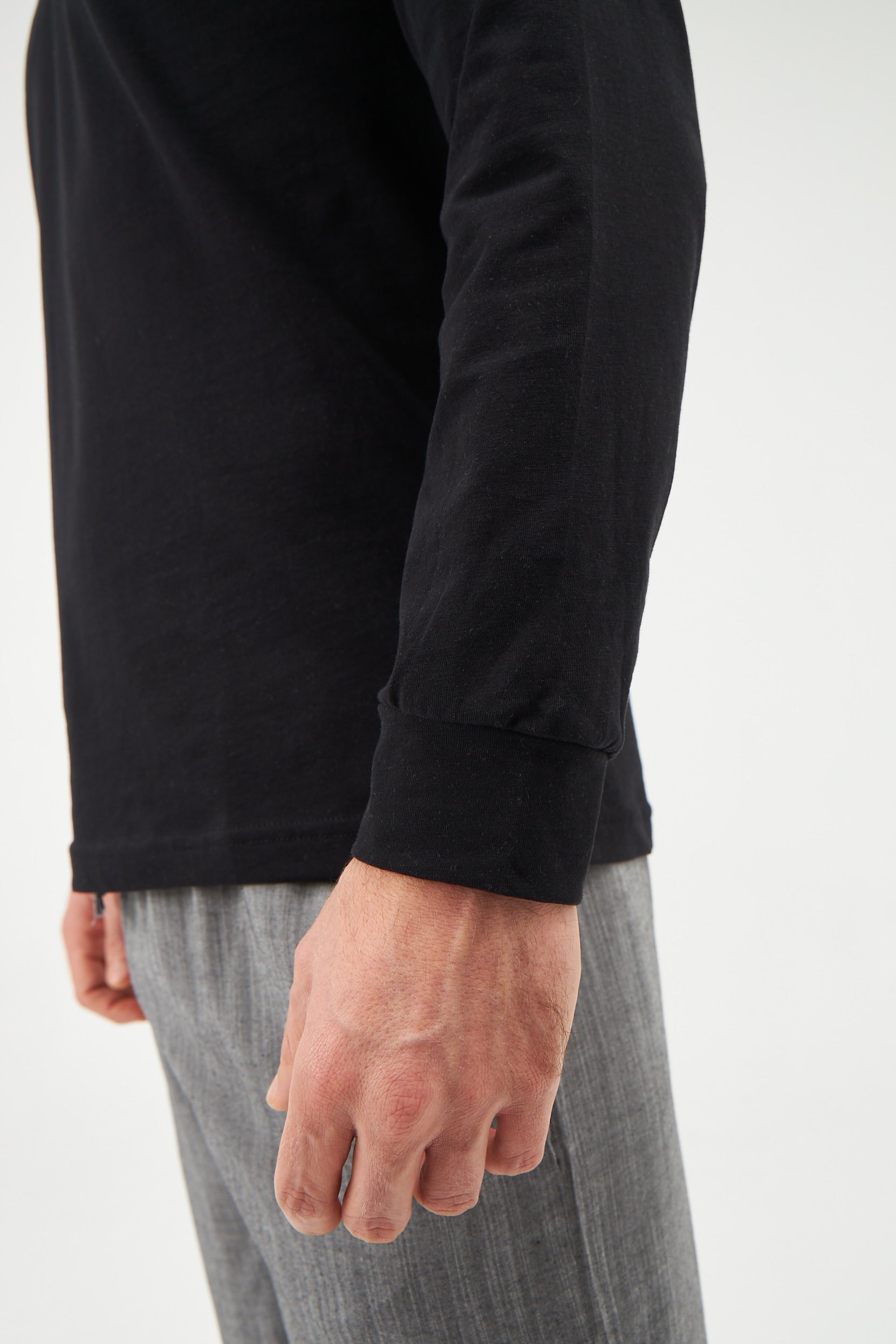 Siyah Düğme Yakalı Pamuk Sweatshirt