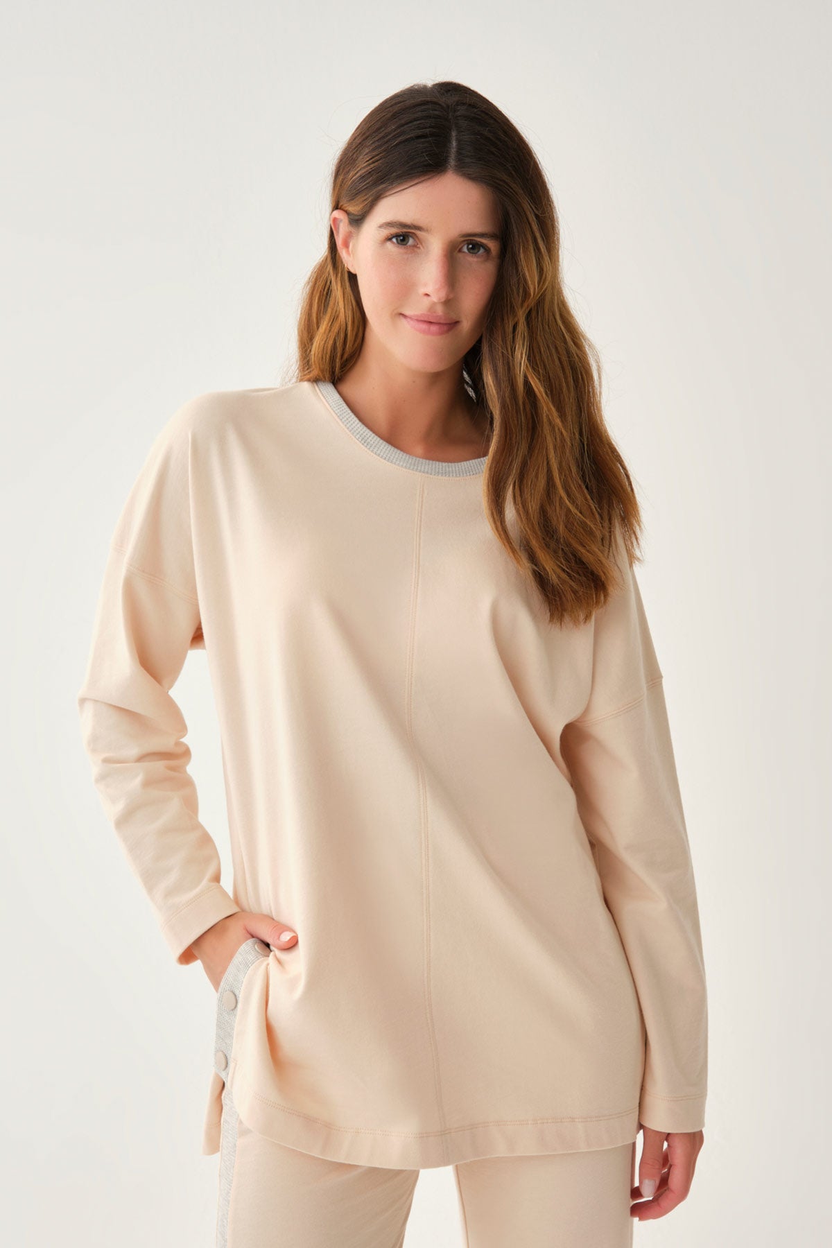 LIGHT PINK SWEATSHIRT