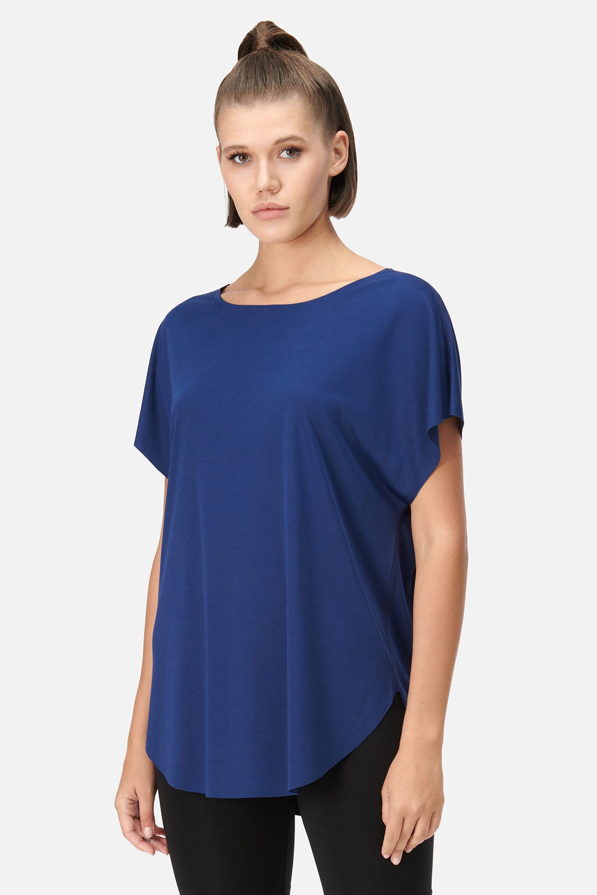NAVY T-SHIRT