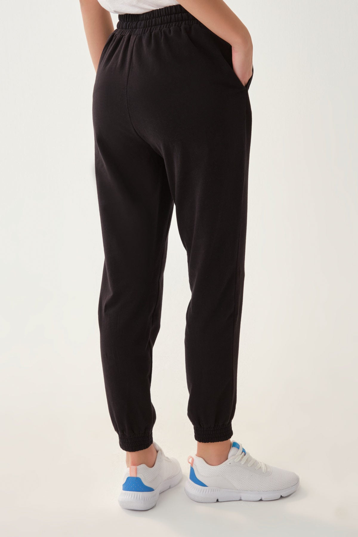 BLACK TRACKSUIT BOTTOM