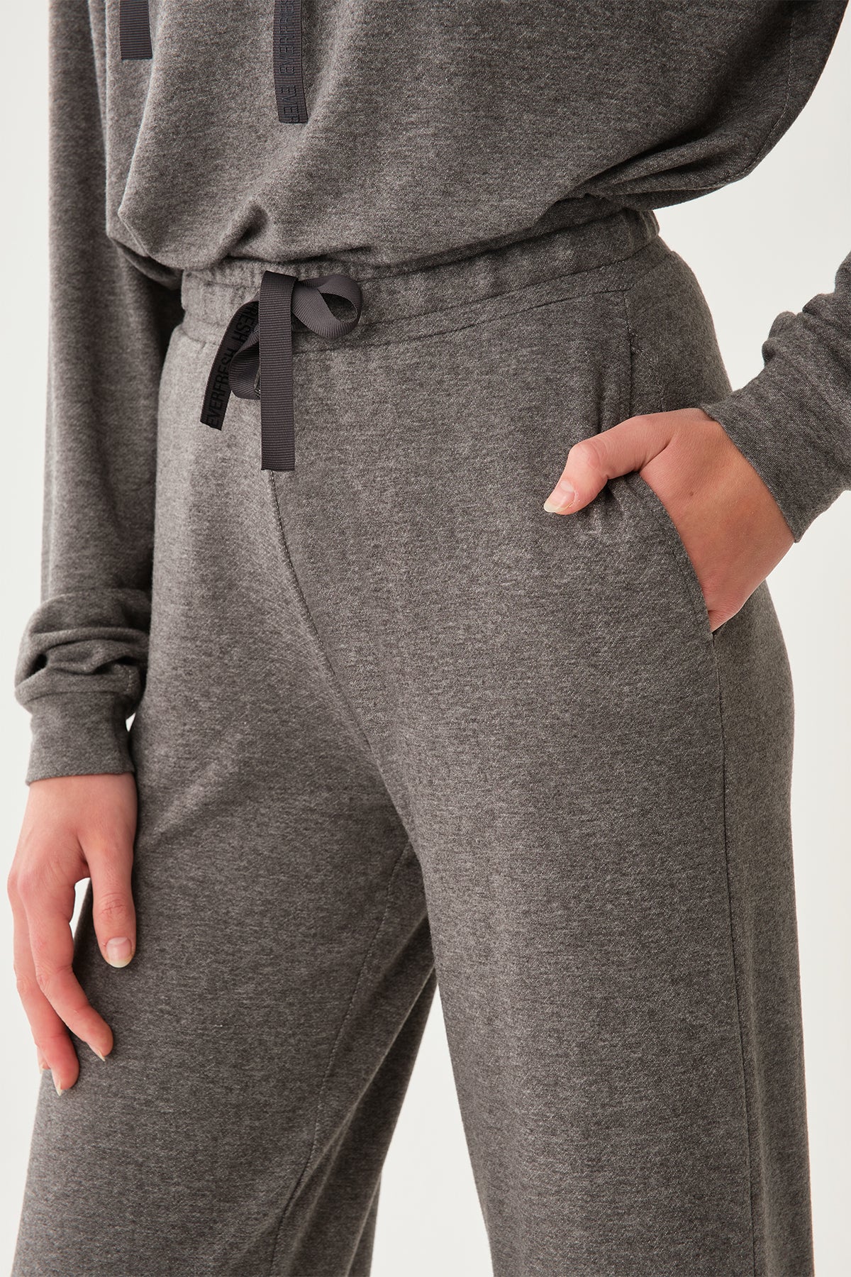 ANTHRACITE TRACKSUIT BOTTOM