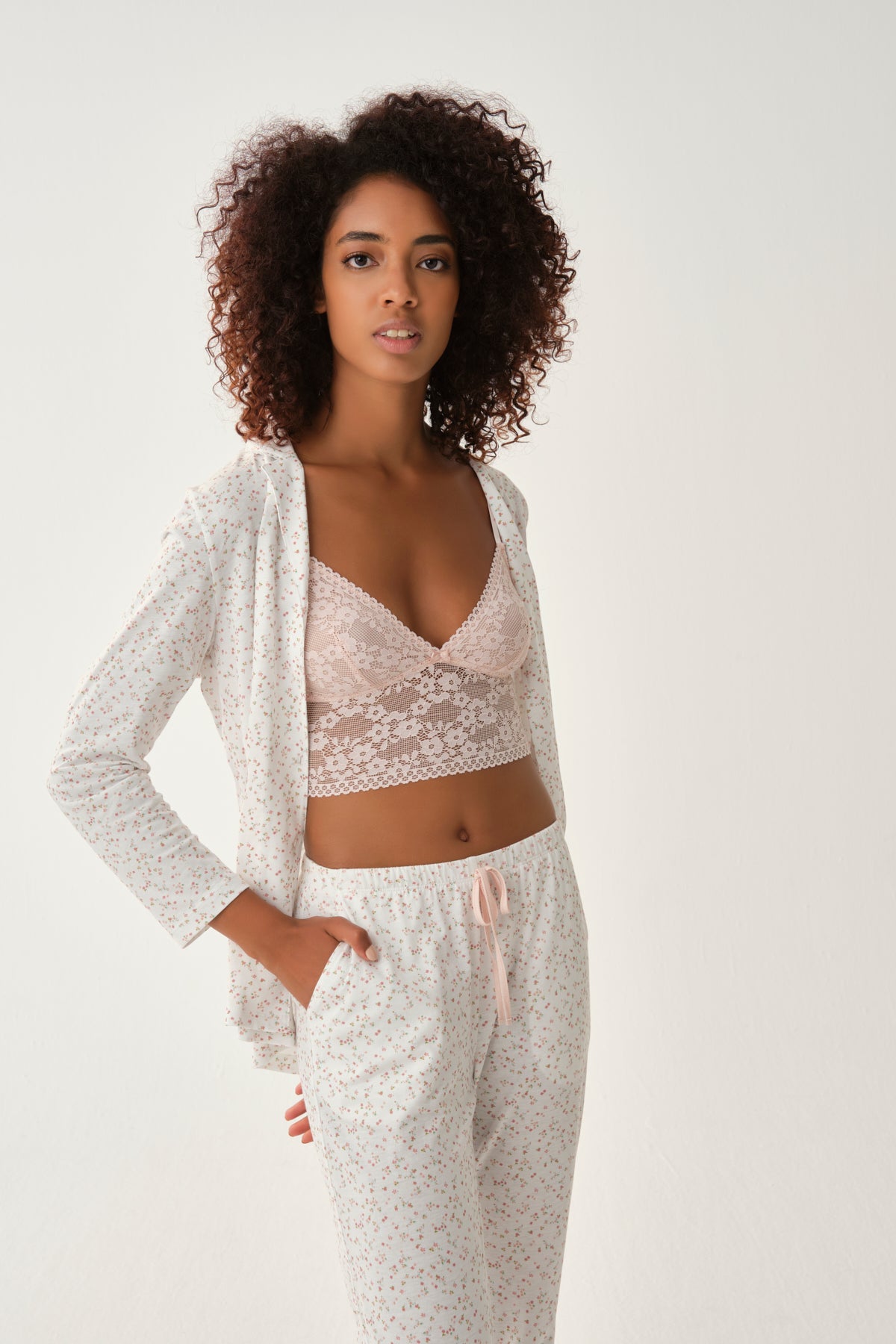 Pudra Atma Kap Balensiz Dantelli Bralet Sütyen