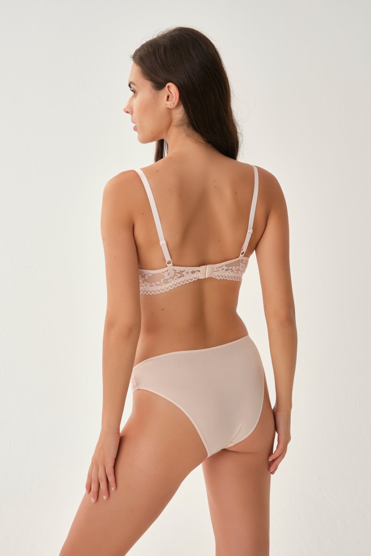 Pudra Dolgulu Balenli Sütyen