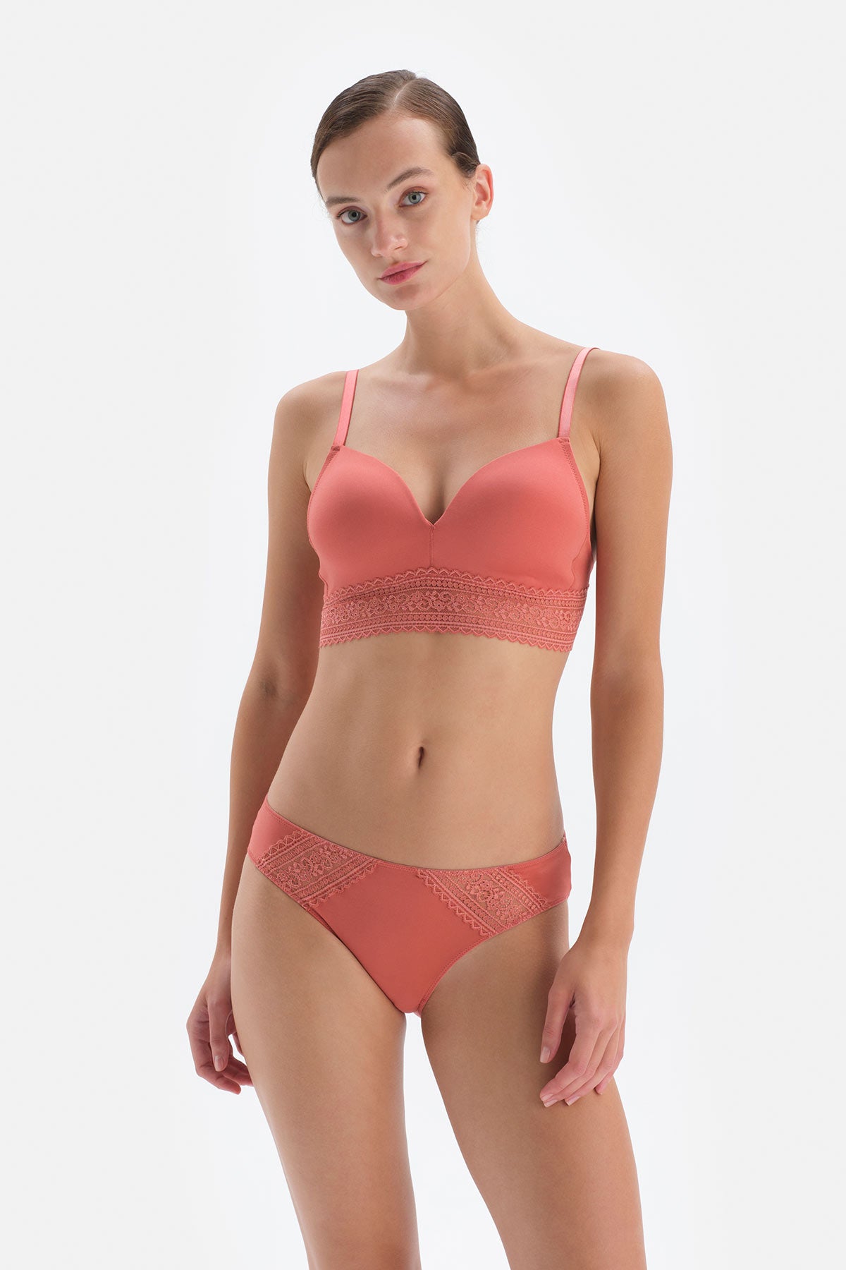 CORAL BRALETTE