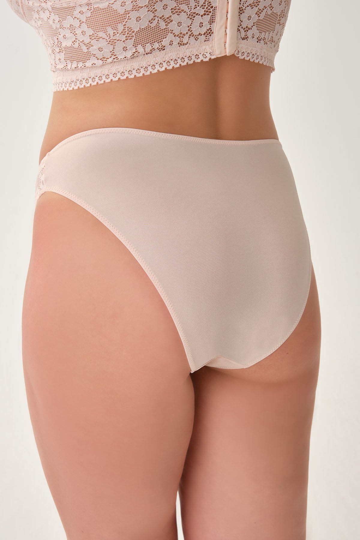 Pudra Dantel Detaylı Külot