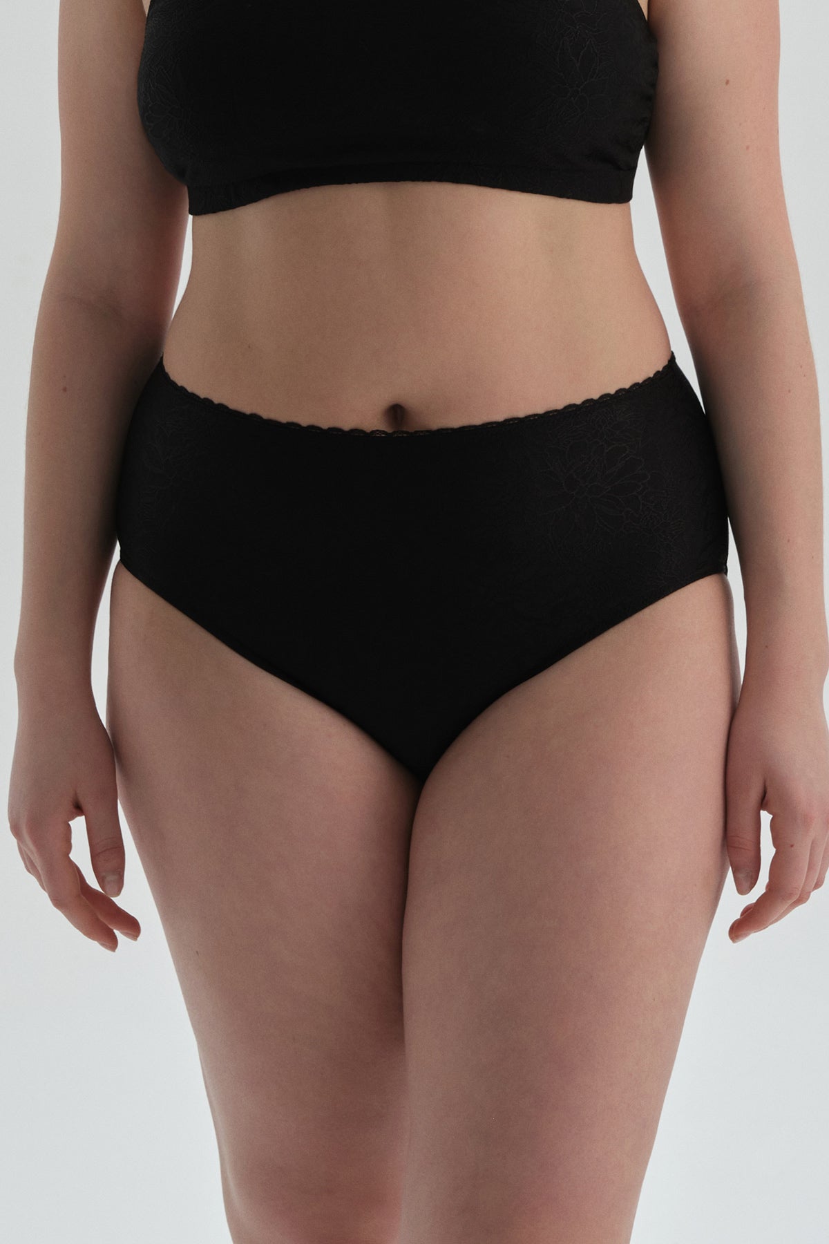 BLACK PANTY