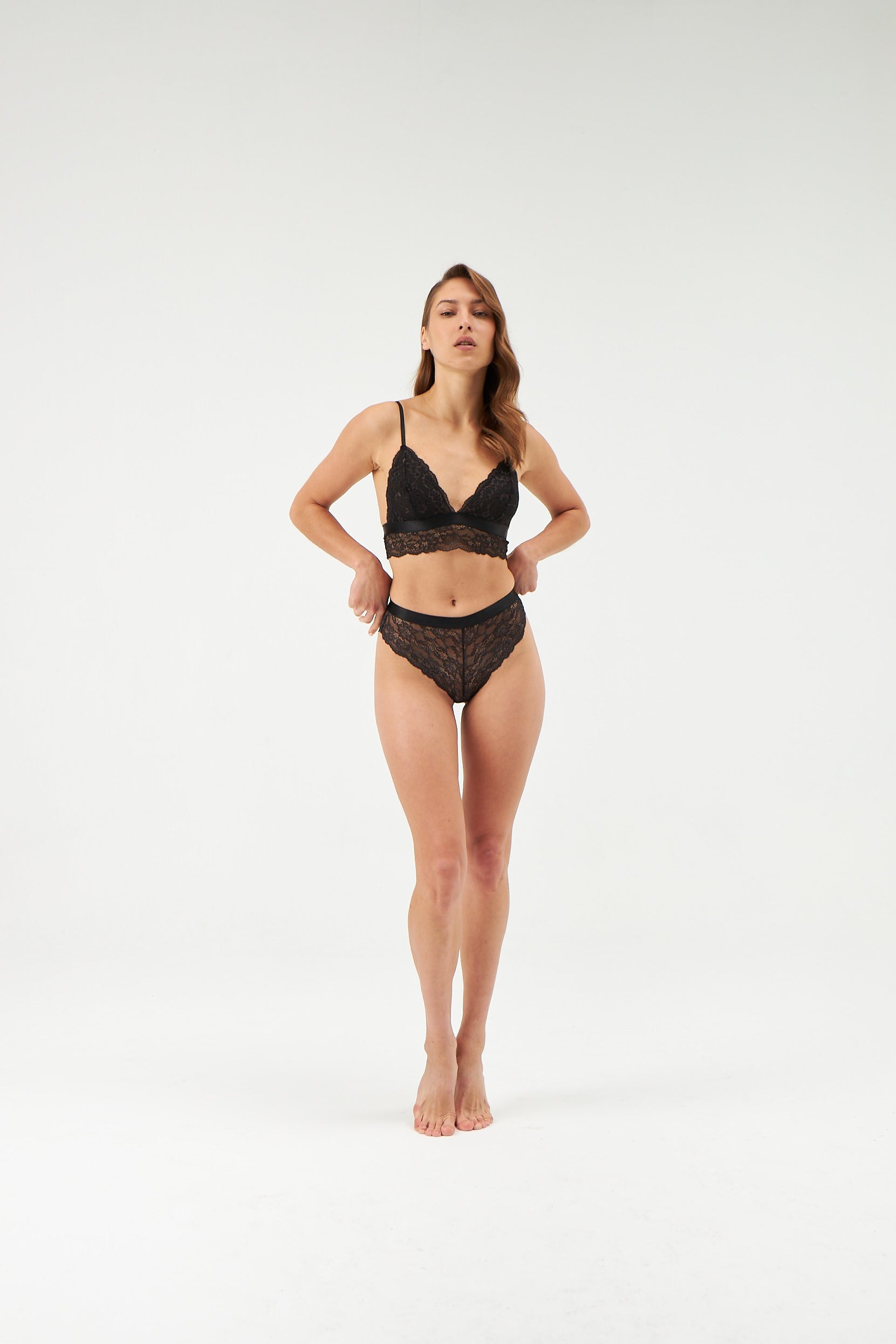 Siyah Dantelli Brazilian