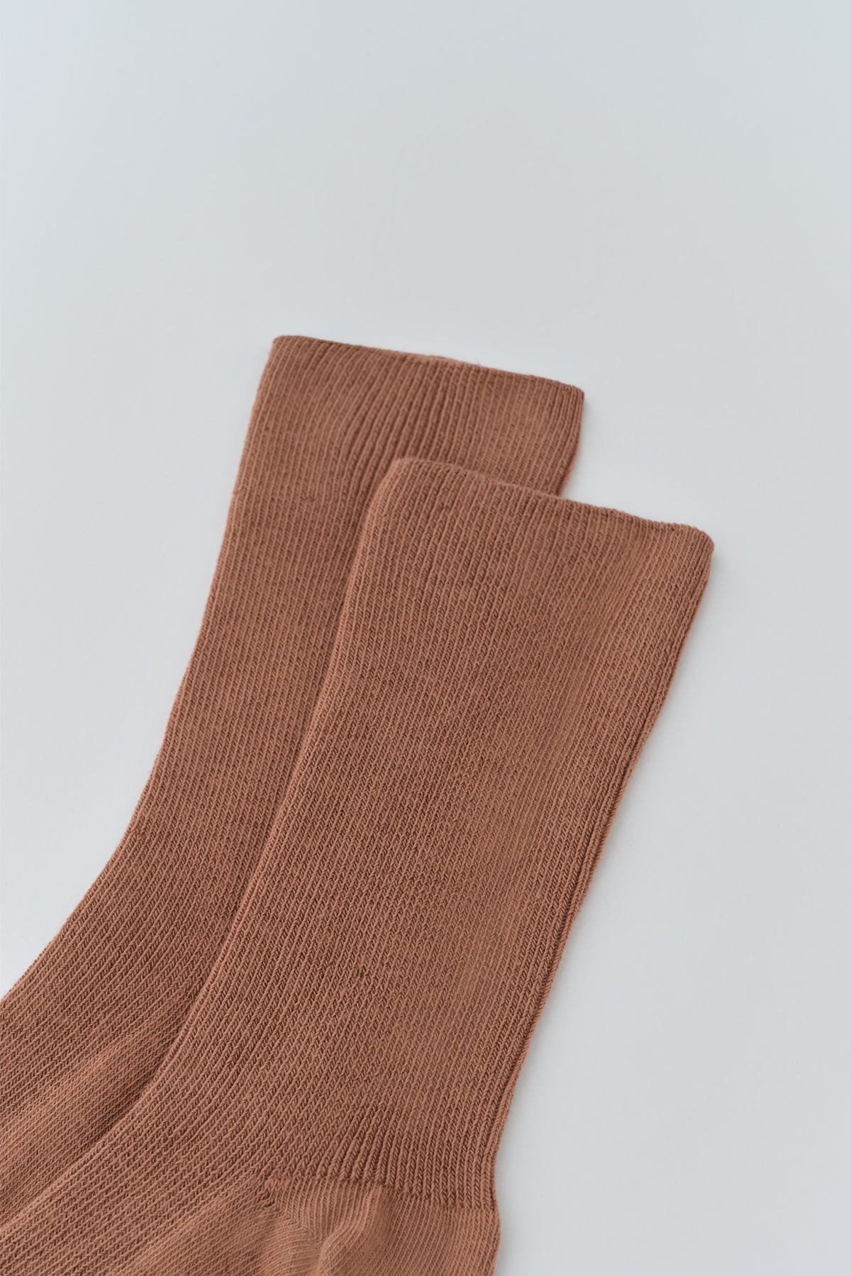 BROWN SOCKS