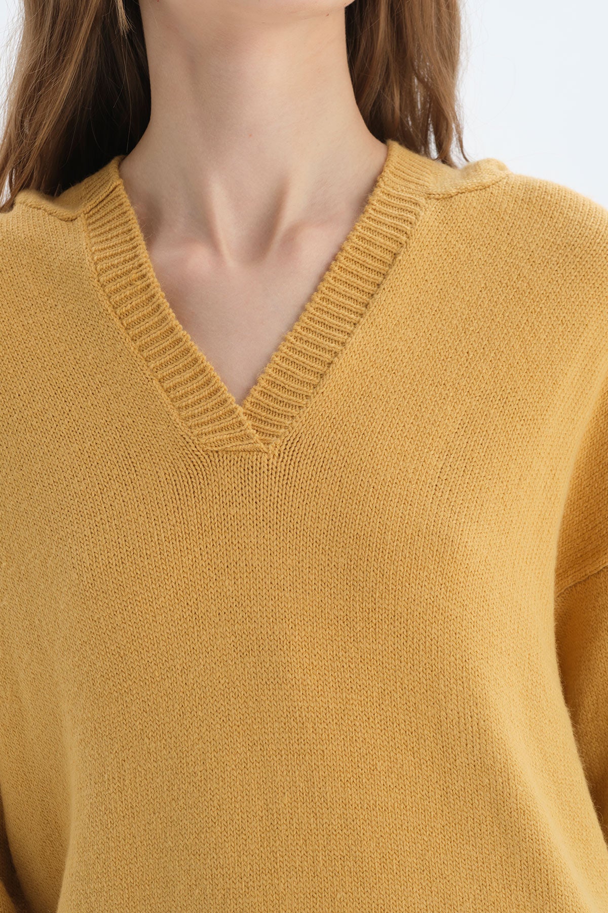 MUSTARD SWEATER