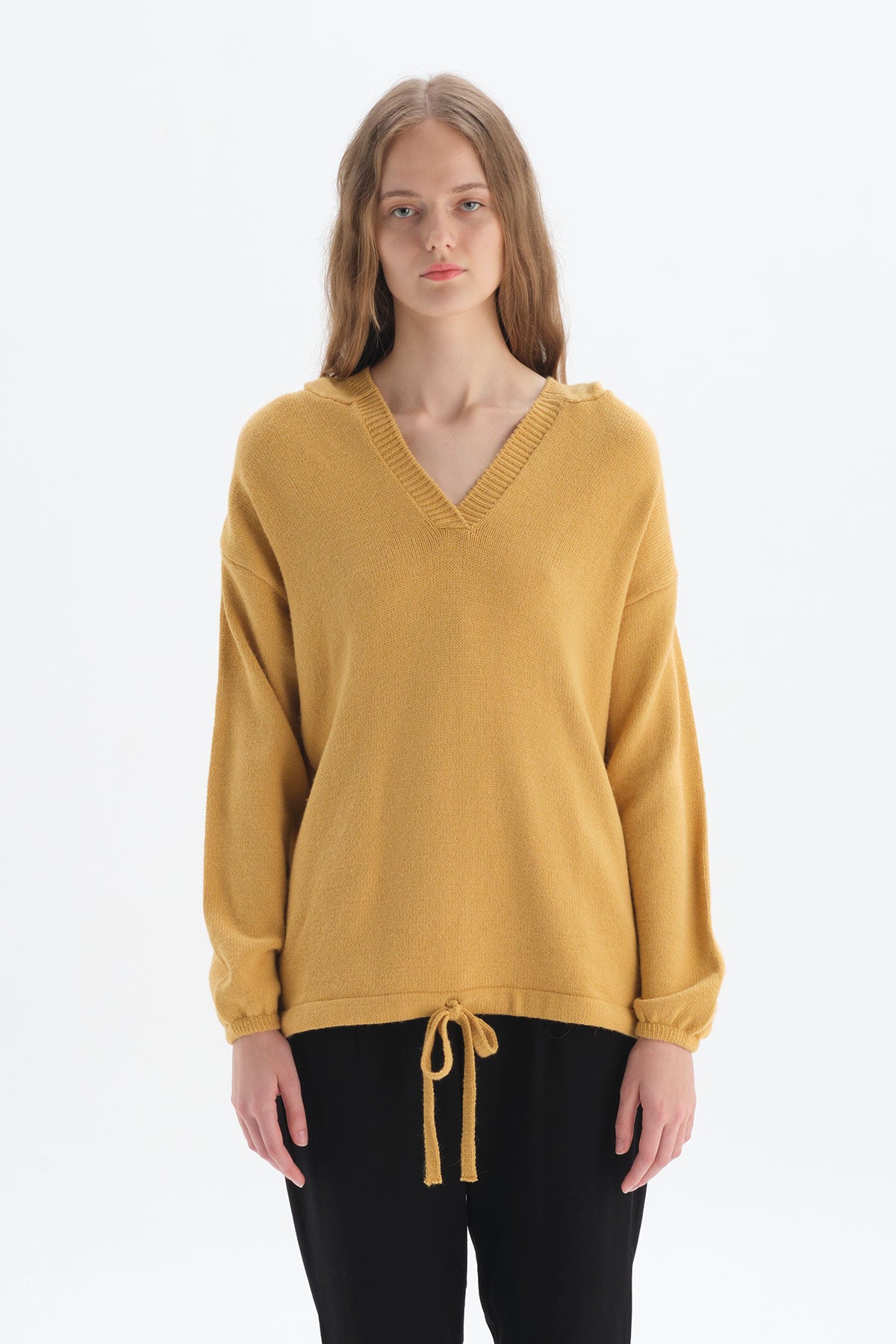 MUSTARD SWEATER