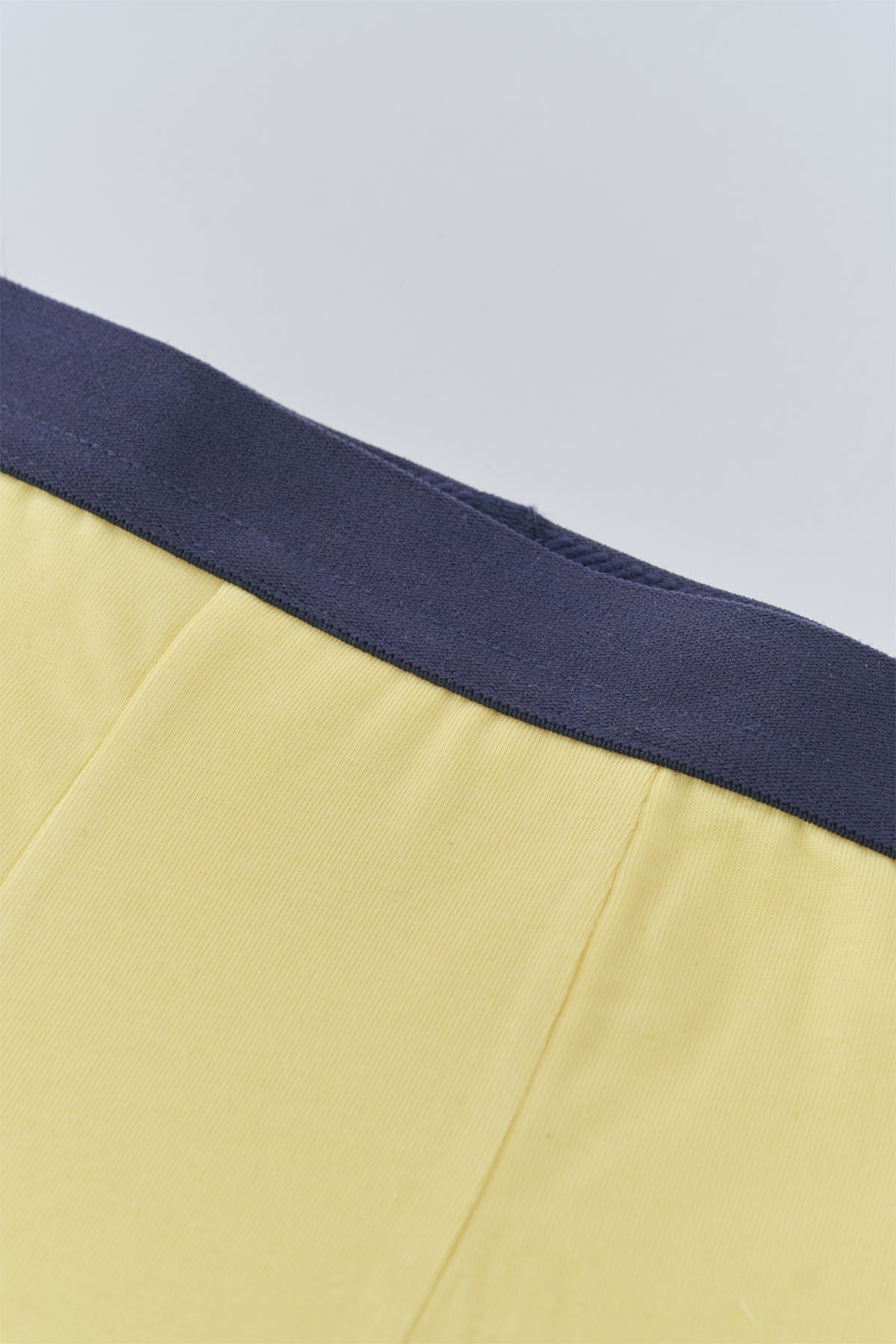 YELLOW - GREEN BOXER