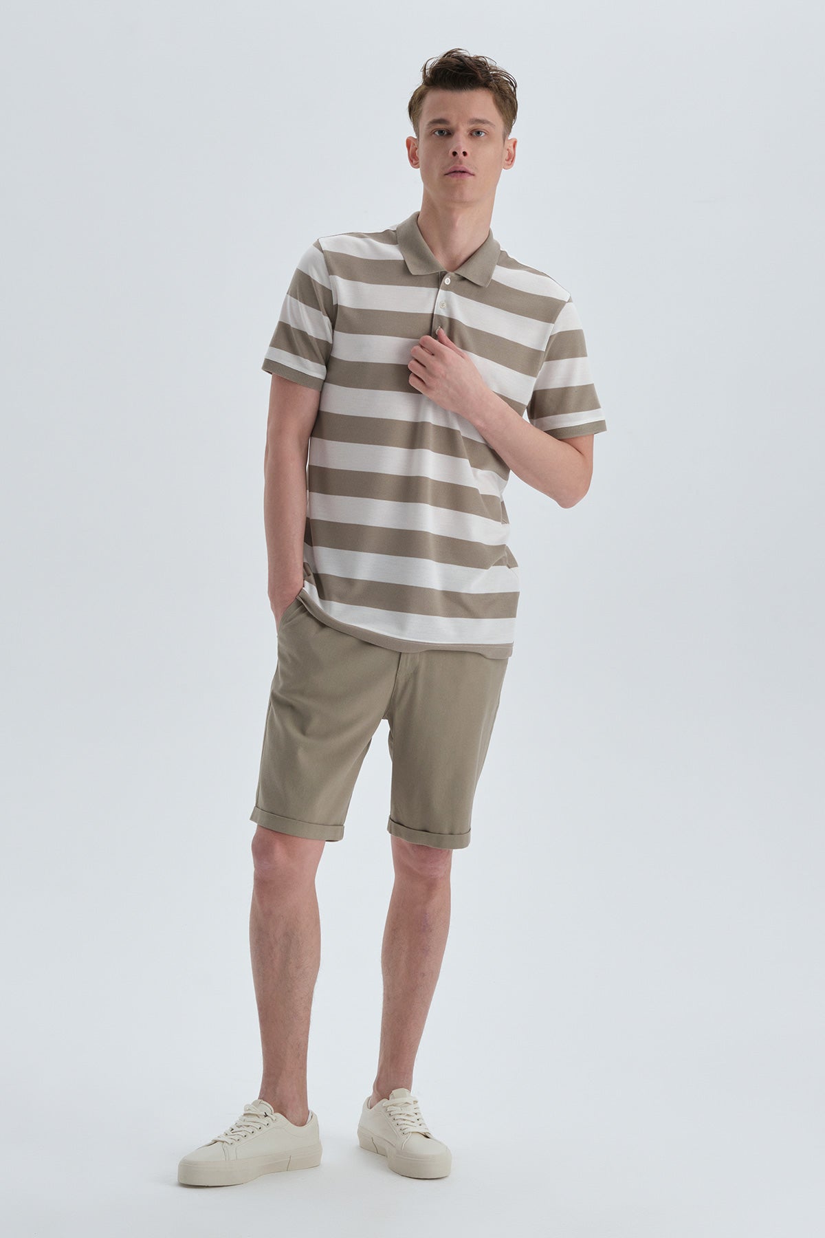 KHAKI STRIPED T-SHIRT