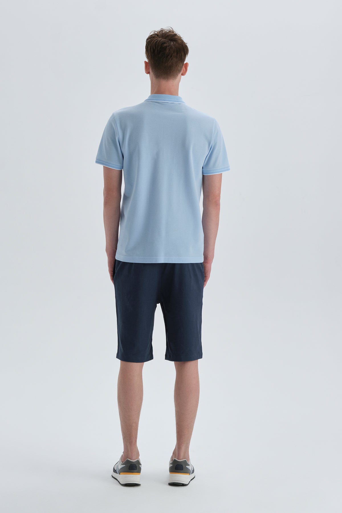 LIGHT BLUE T-SHIRT