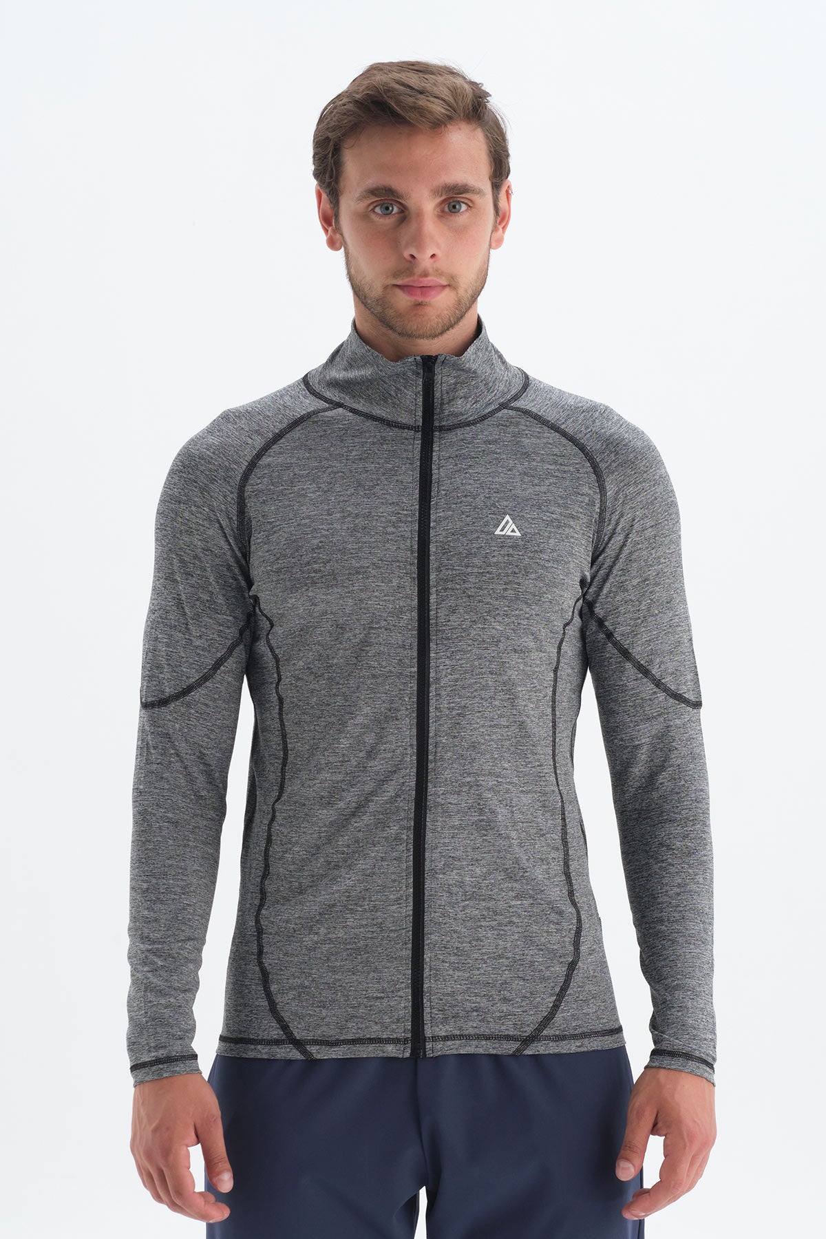 LIGHT GREY SWEATSHIRT