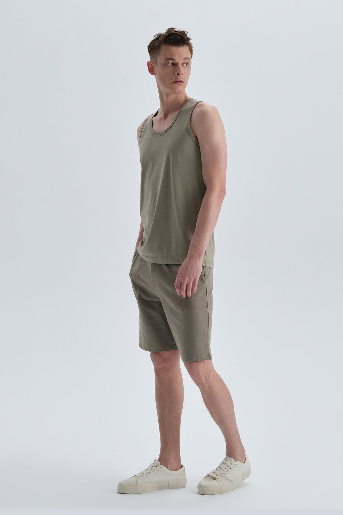 KHAKI TANKTOP