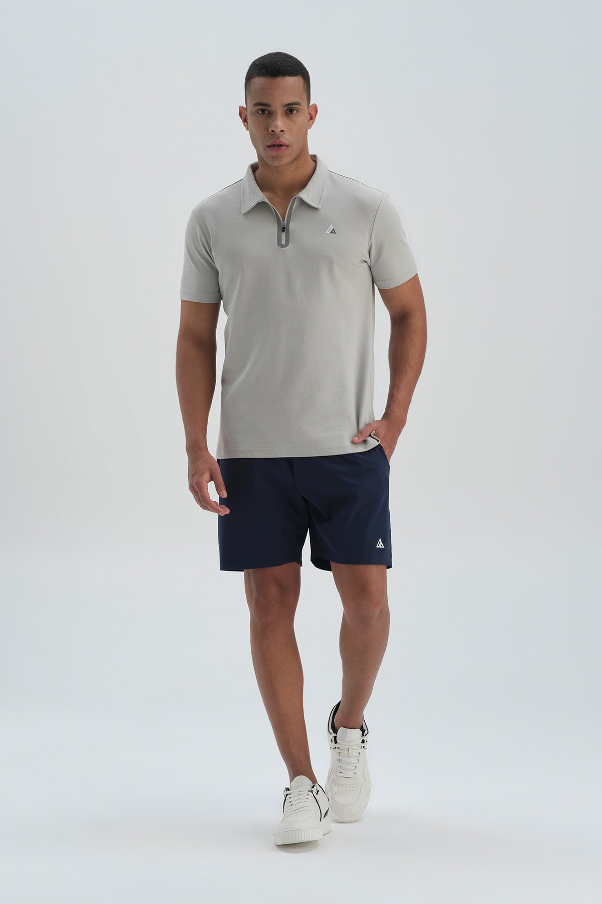 NAVY SHORT