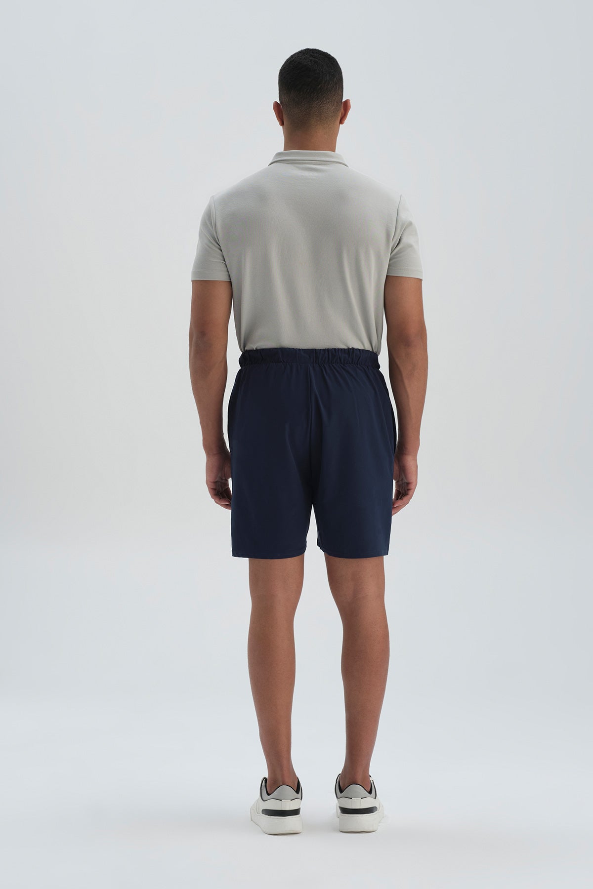 NAVY SHORT