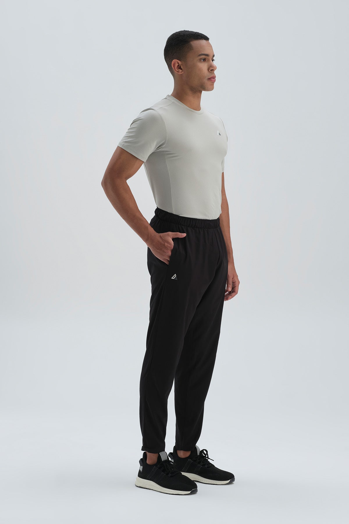 BLACK TRACKSUIT BOTTOM