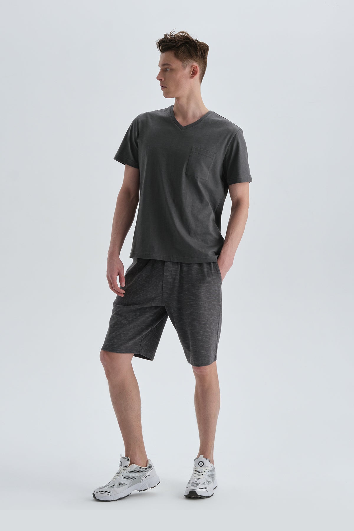 ANTHRACITE SHORT