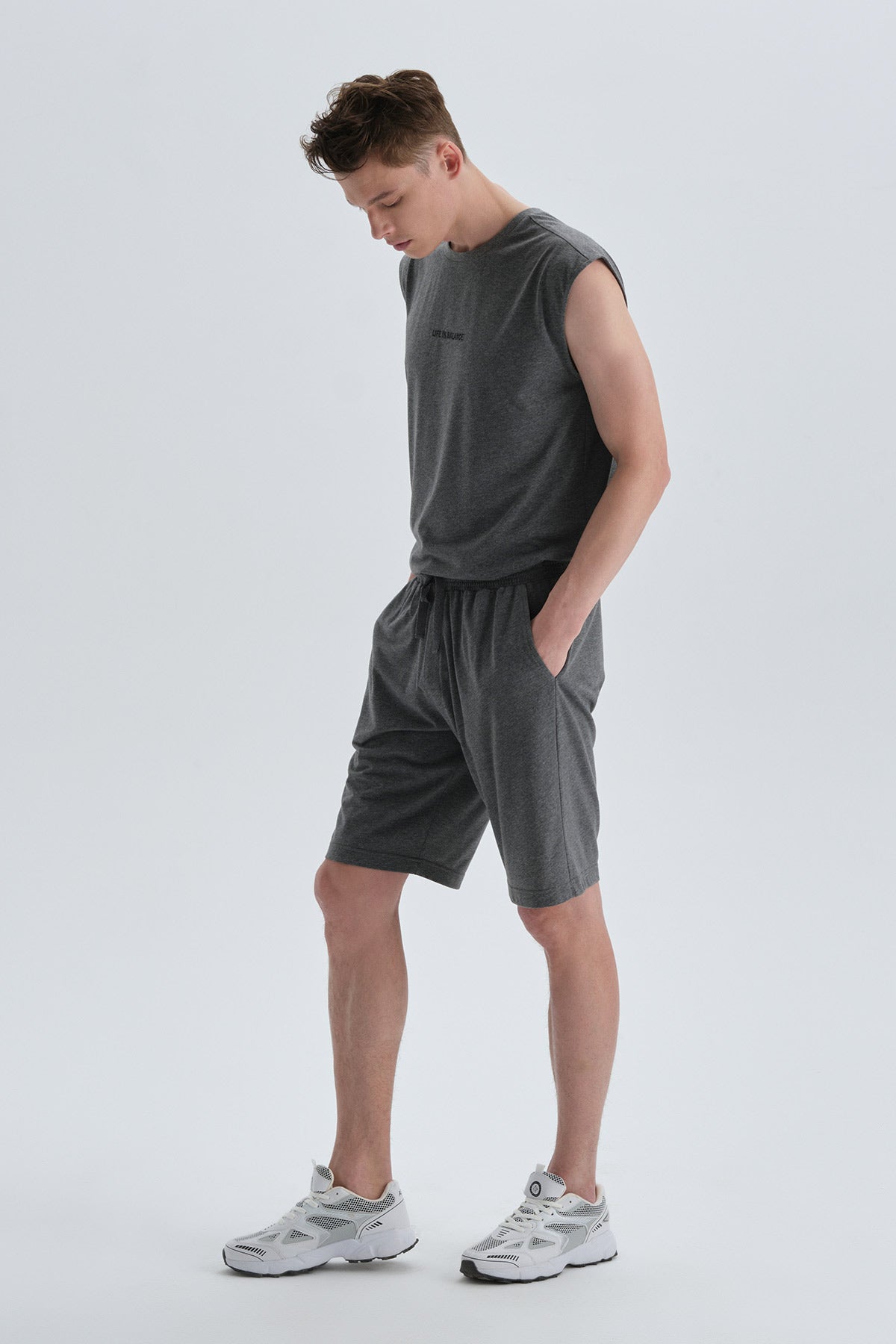 ANTHRACITE SHORTS