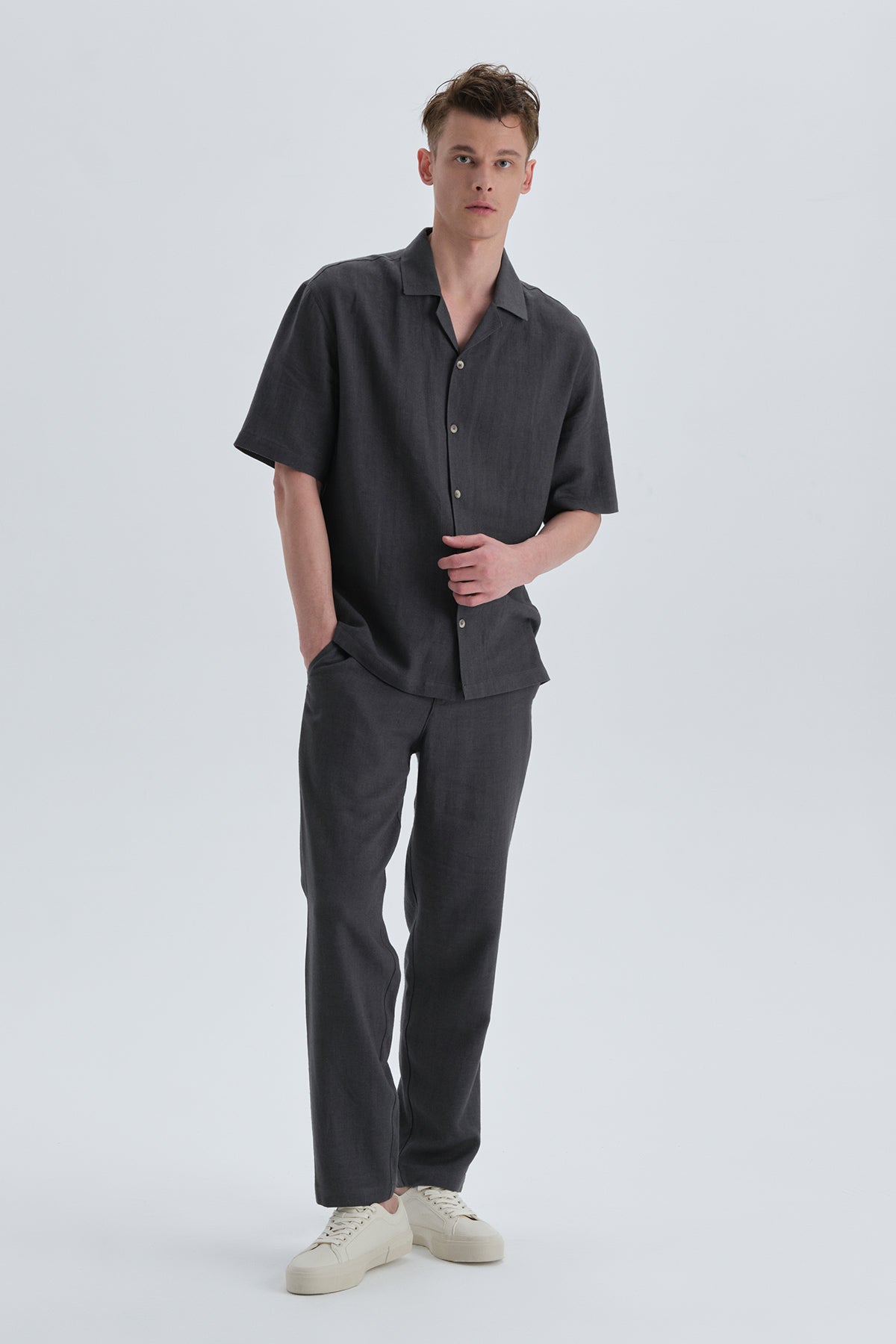 ANTHRACITE TROUSERS