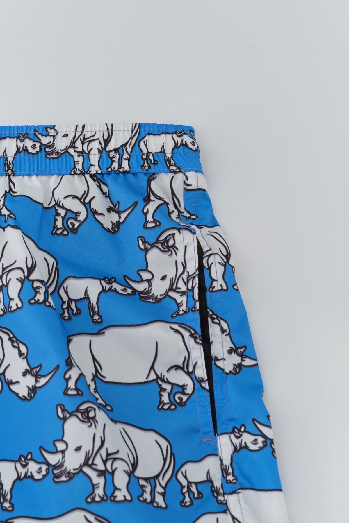 Turkuaz Micro Kısa Gergedan Desenli Deniz Şortu