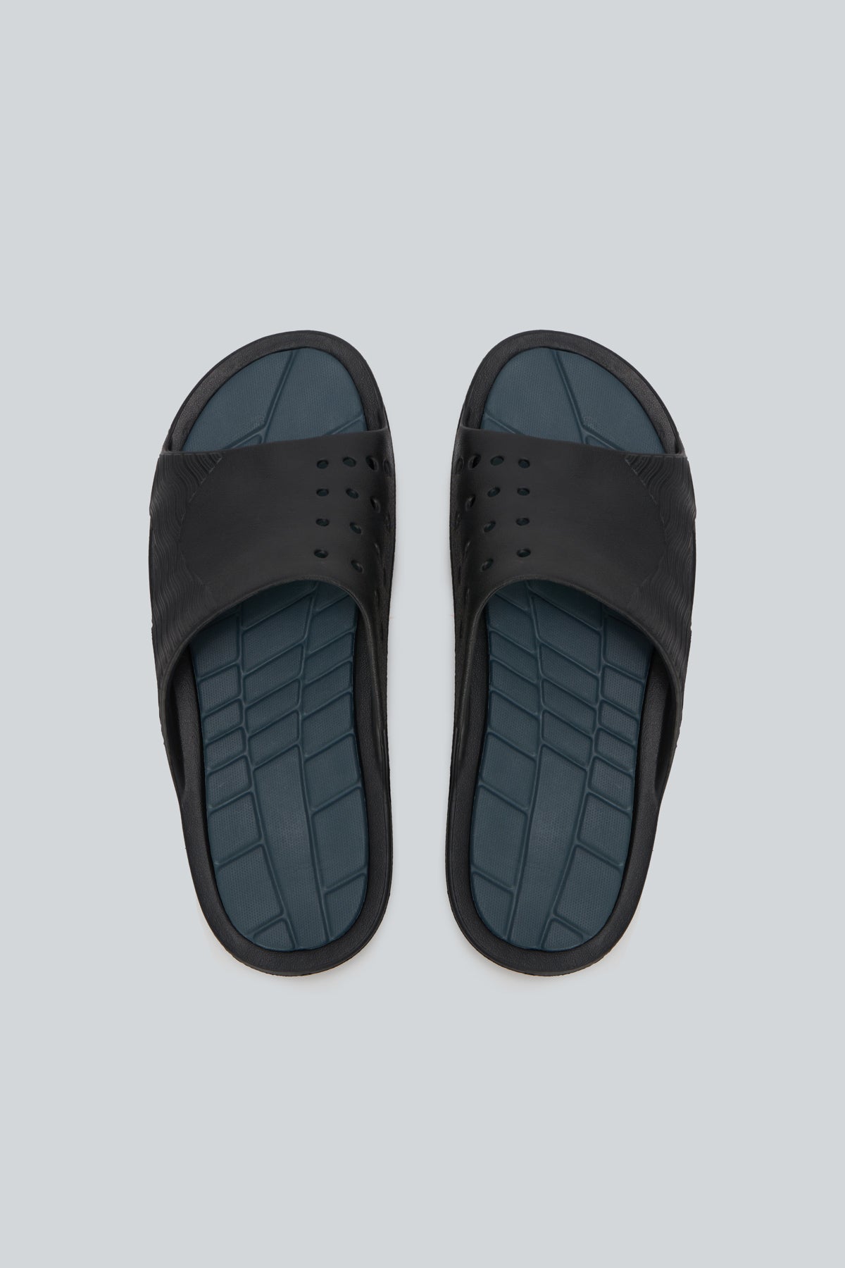 BLACK - GREY SLIPPER