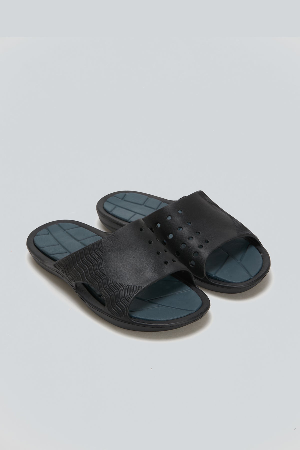 BLACK - GREY SLIPPER