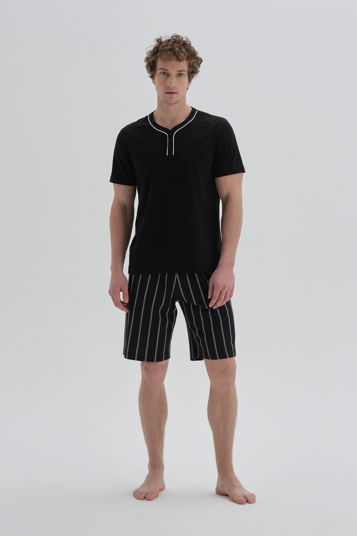 BLACK SHORT PYJAMA SET