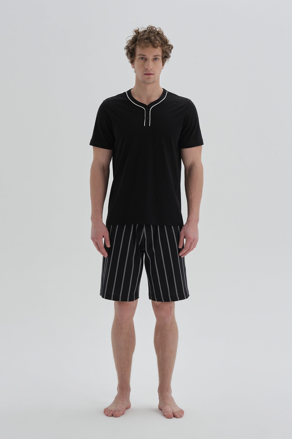 BLACK SHORT PYJAMA SET