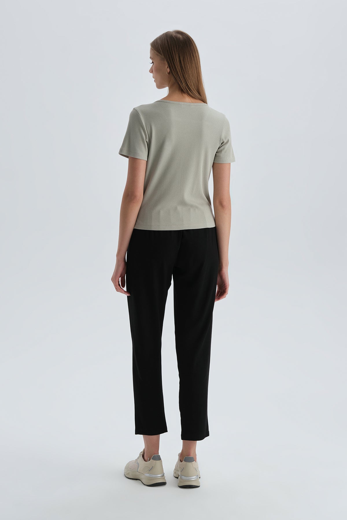 LIGHT GREEEN T-SHIRT