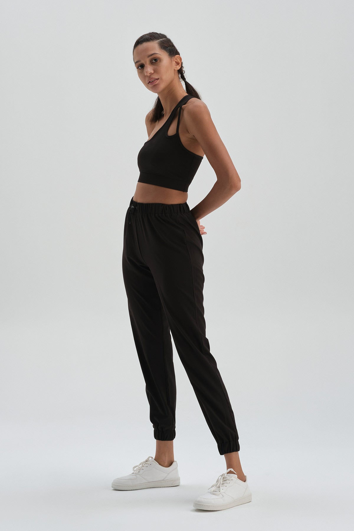 Siyah Dagi Active Tek Omuz Sporcu Sütyeni