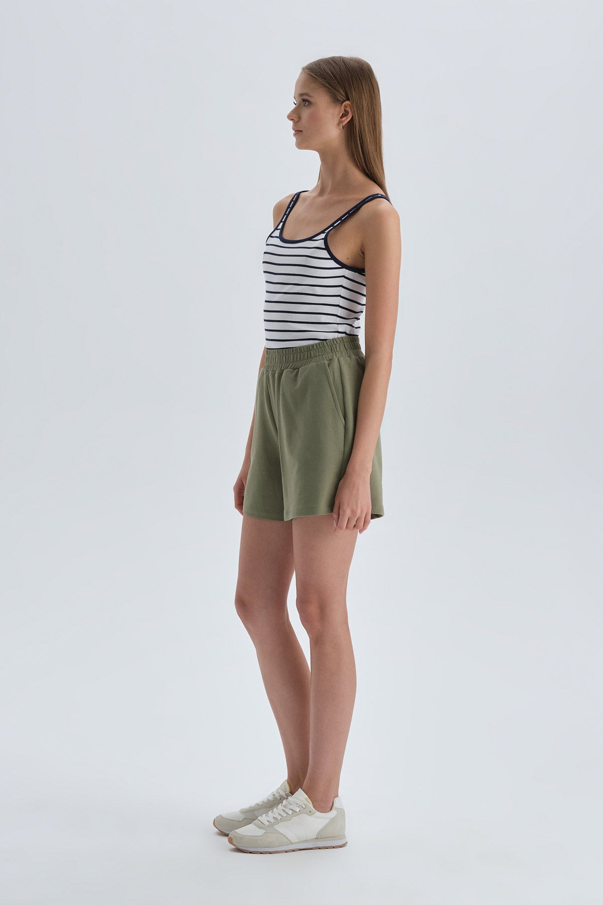 KHAKI SHORT