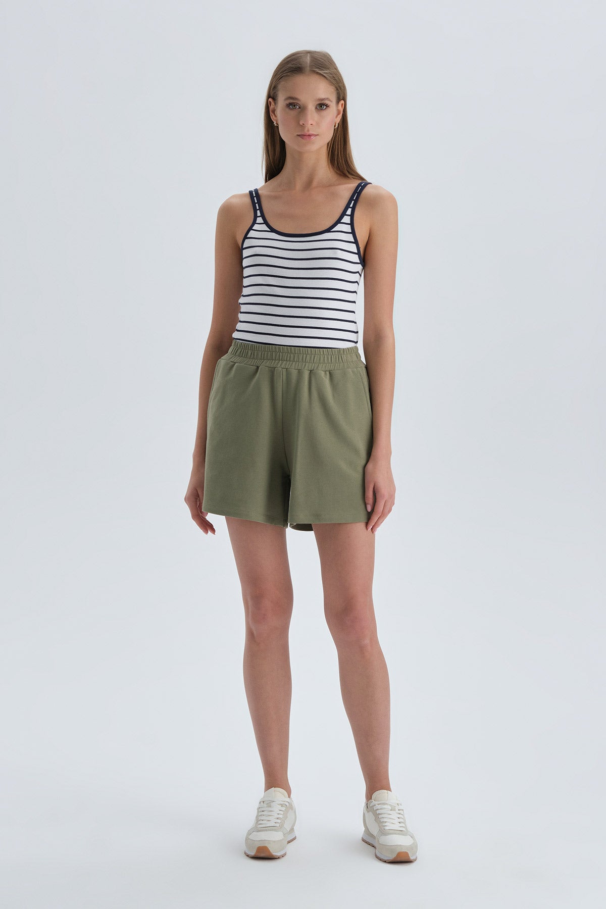 KHAKI SHORT