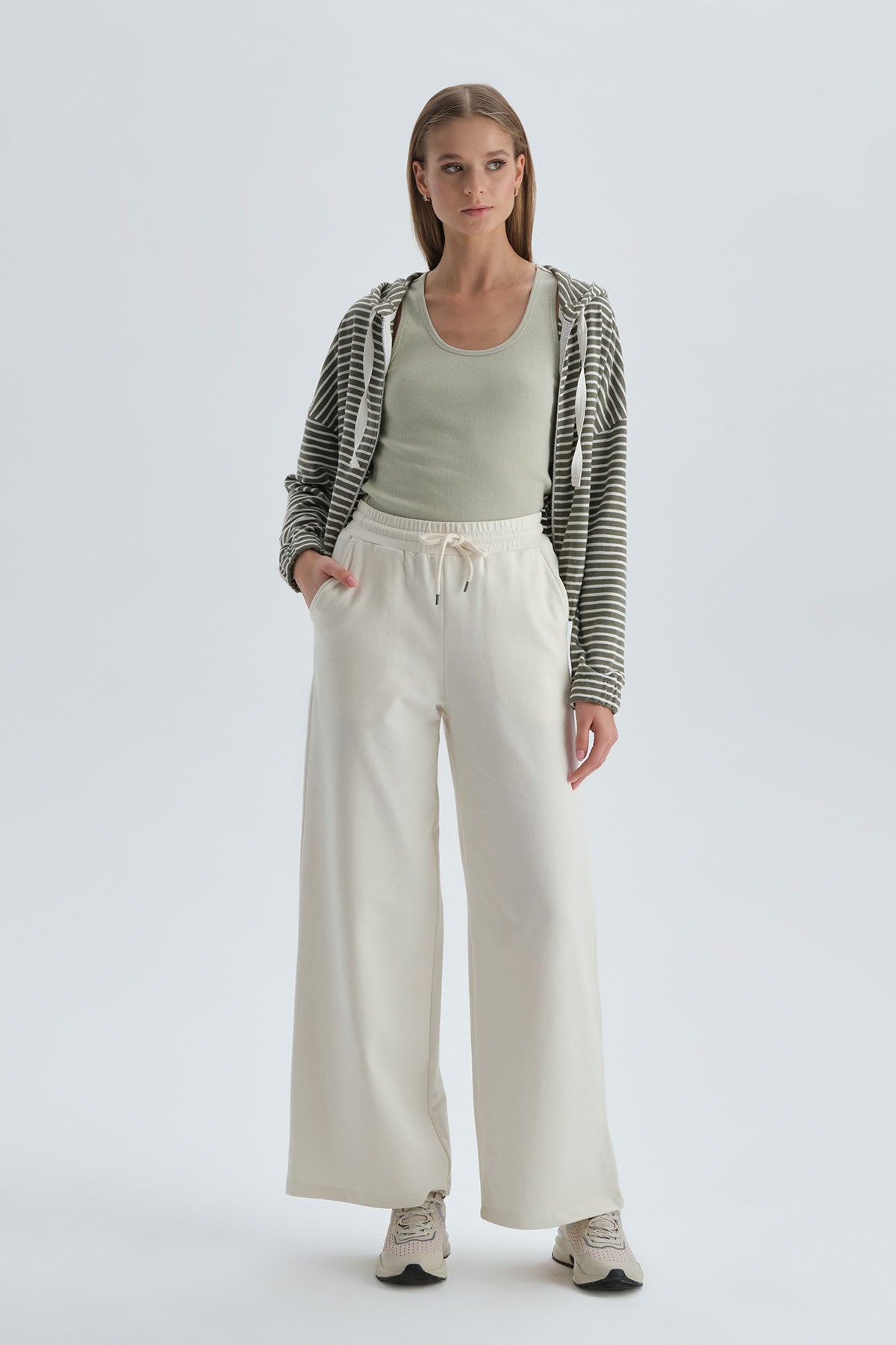 ECRU TROUSERS